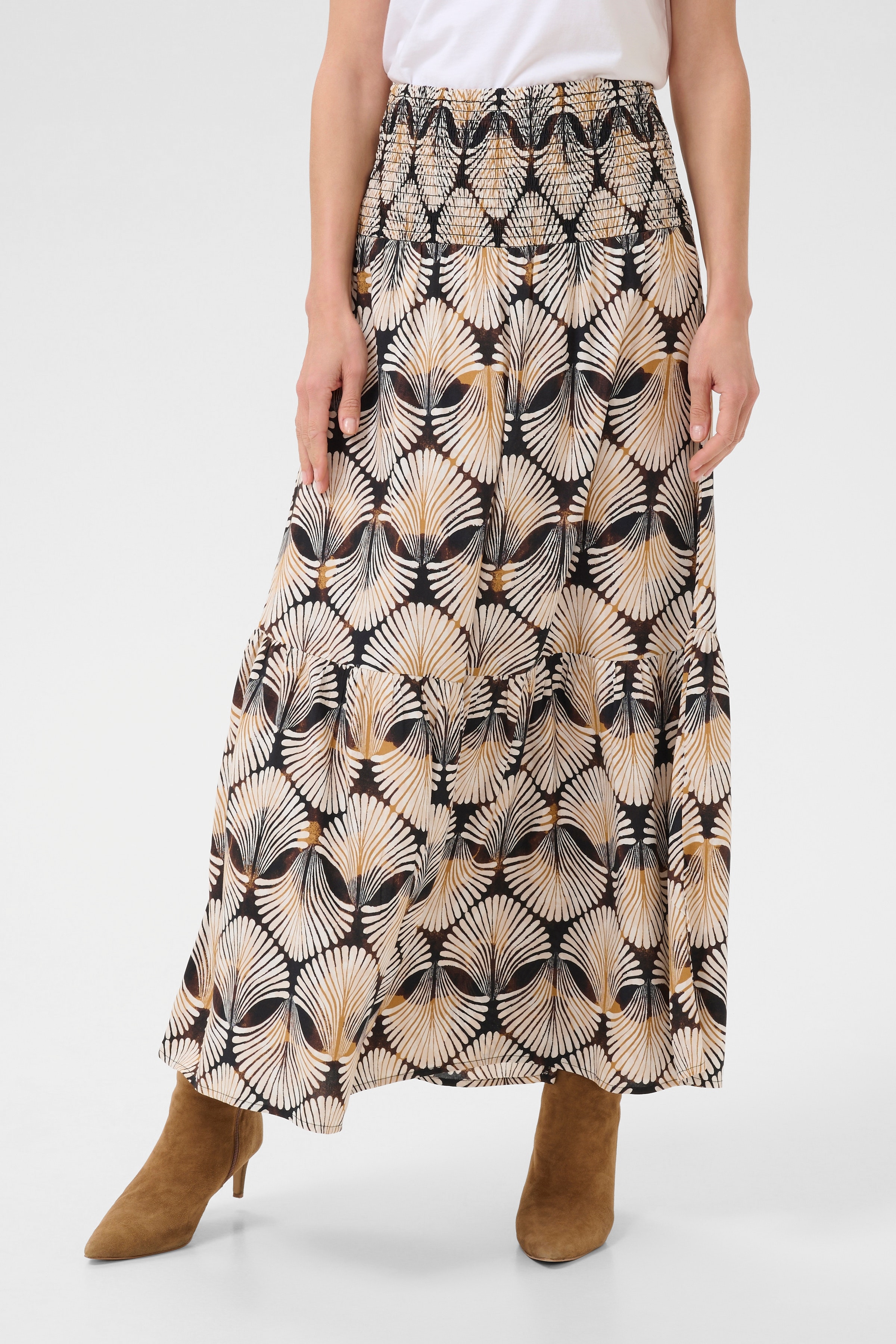 CRTiah Rok LOOKBOOK FRONT 10613886-107888
