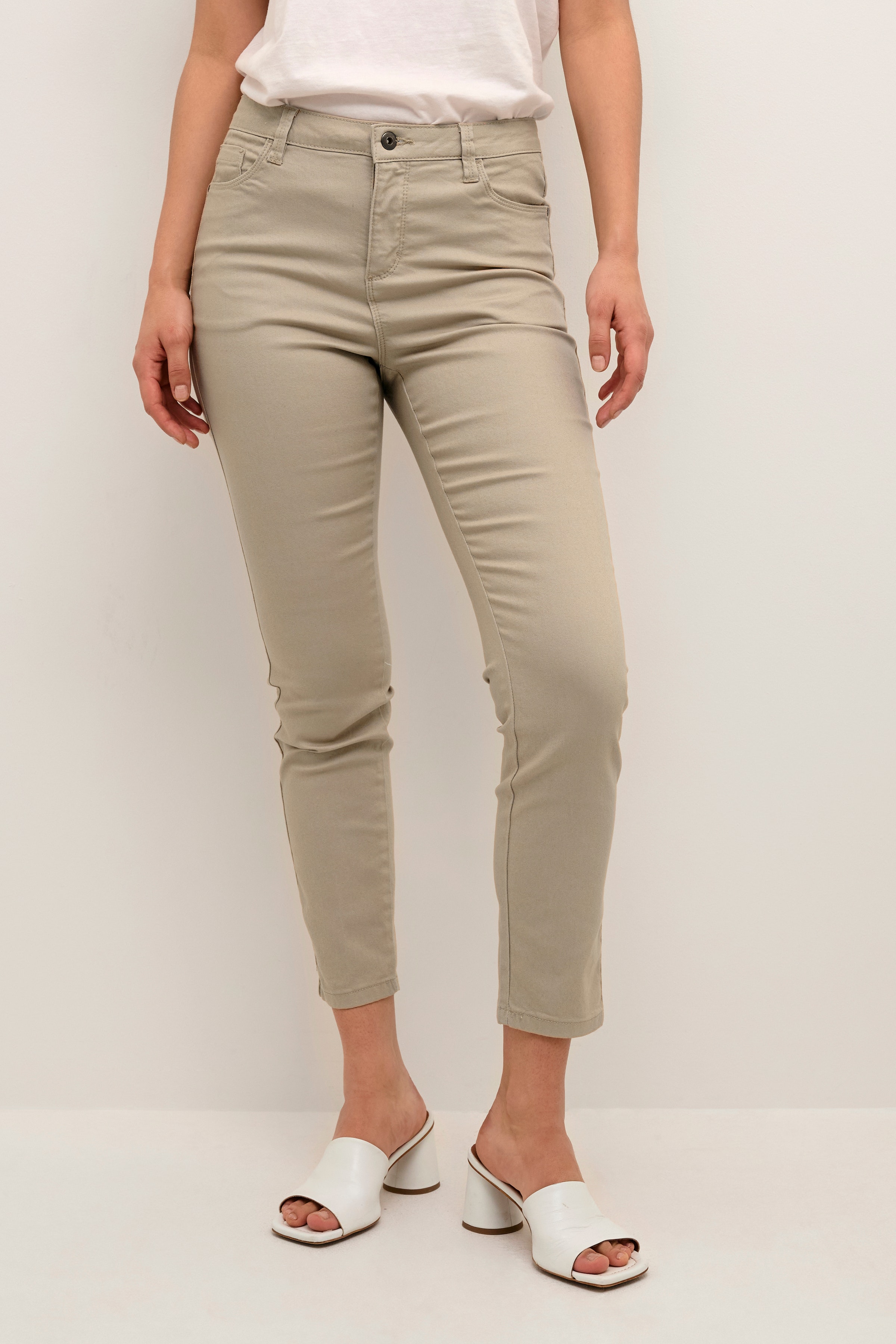 KAzelina Jeans LOOKBOOK FRONT 10506253-151305