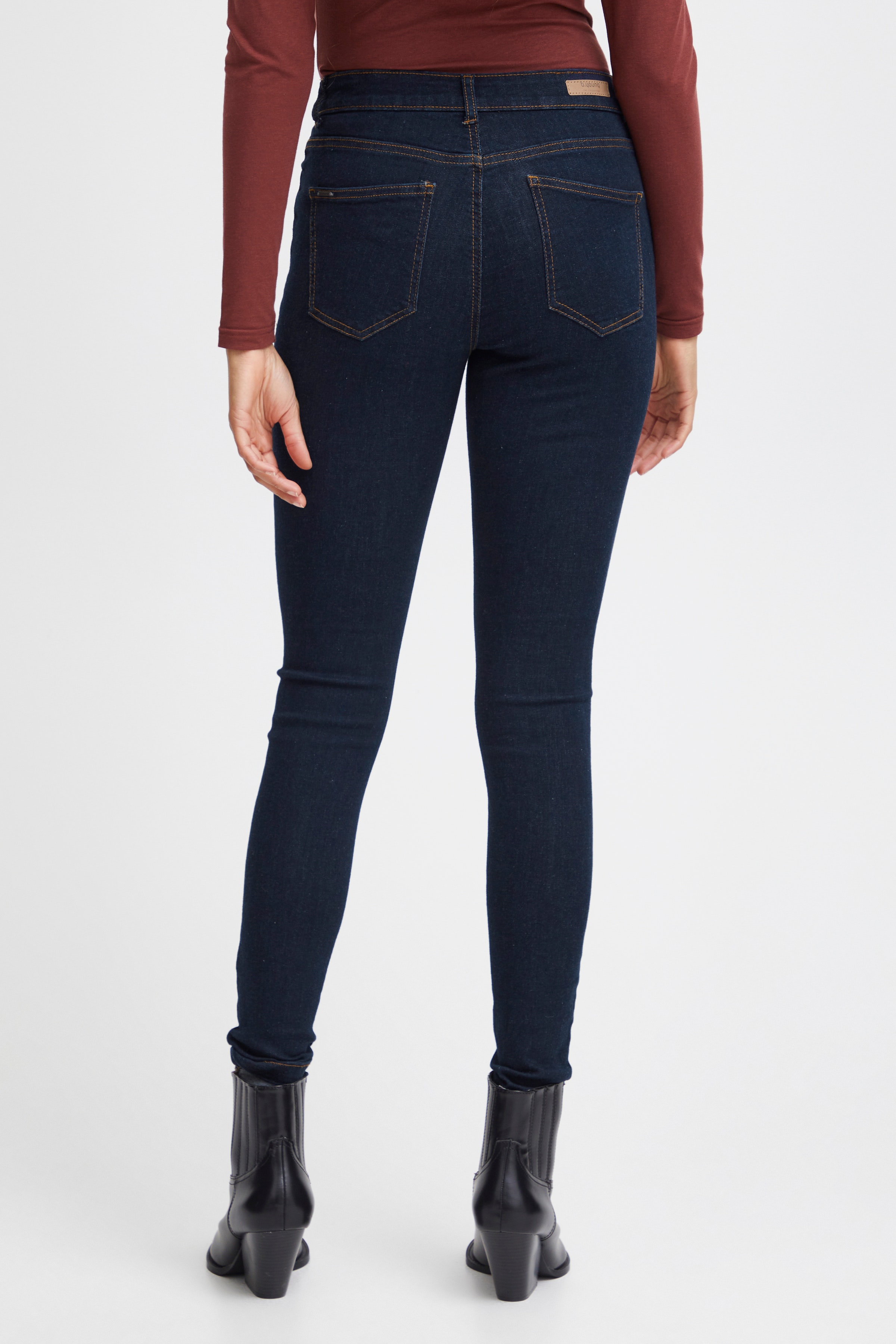 Lola Jeans LOOKBOOK BACK 20803214-200462