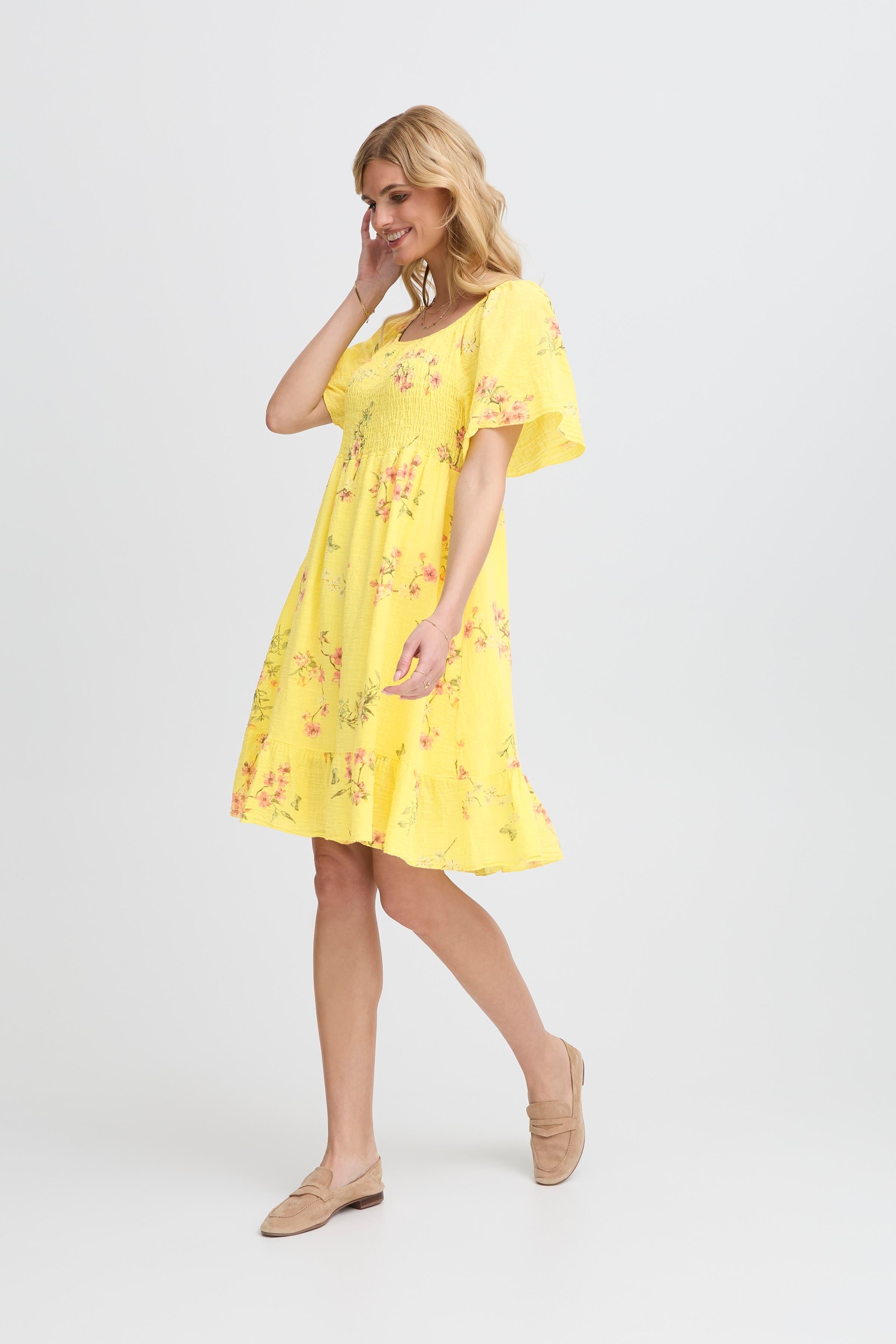 SBALEXA Kleid LOOKBOOK DETAIL 22100968-120825