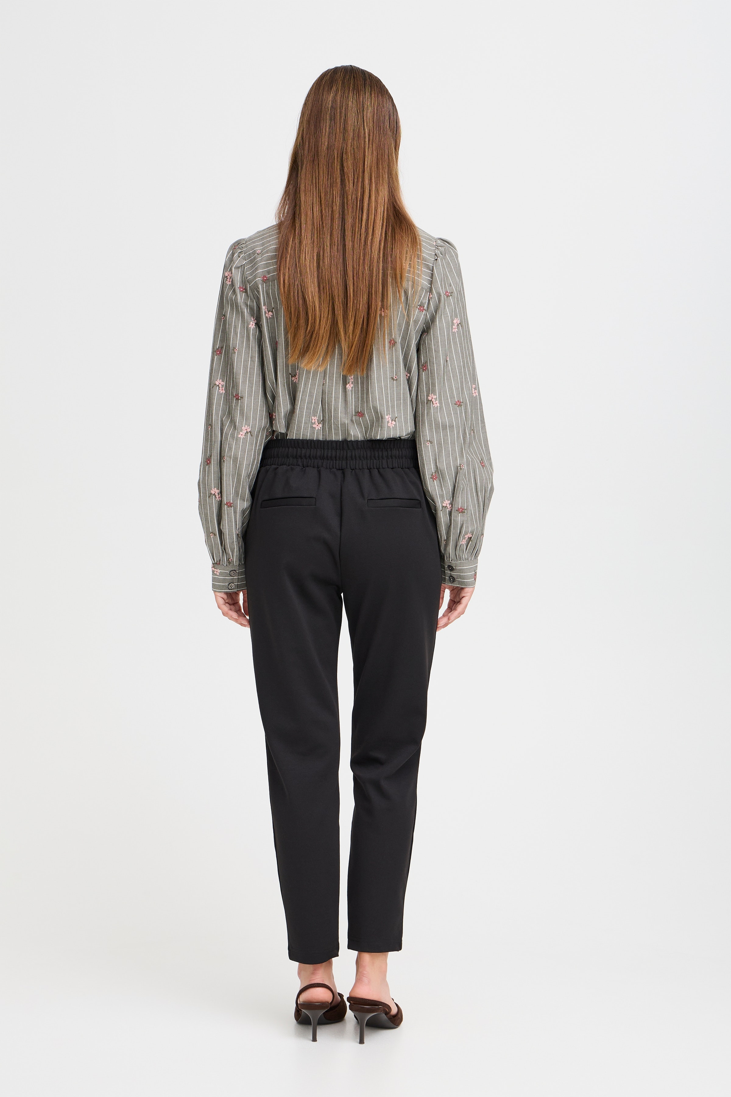 RIZETTA Byxor LOOKBOOK BACK 20803903-80001