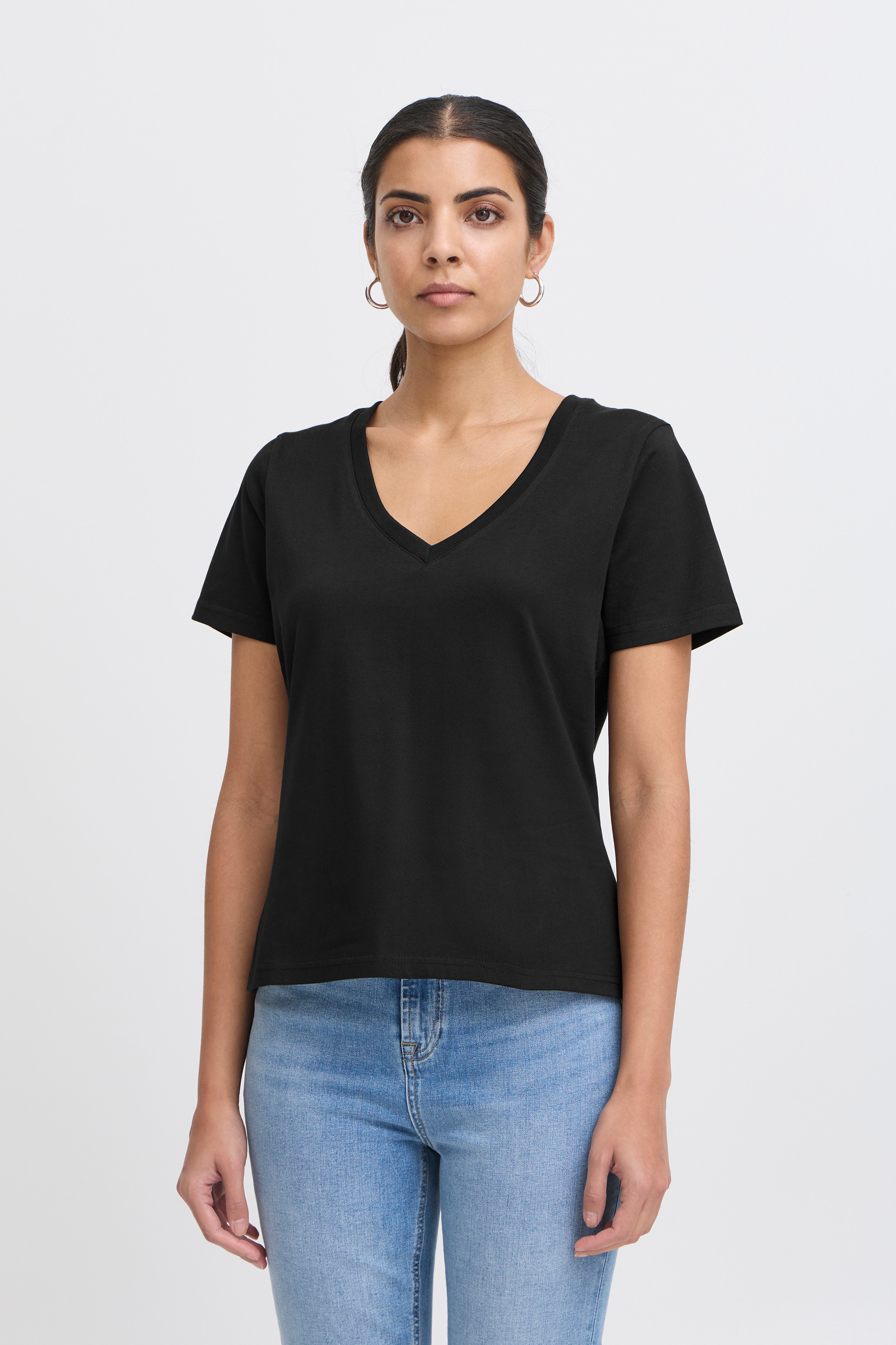 IHPALMER V-neck T-shirt LOOKBOOK FRONT 20120348-194008