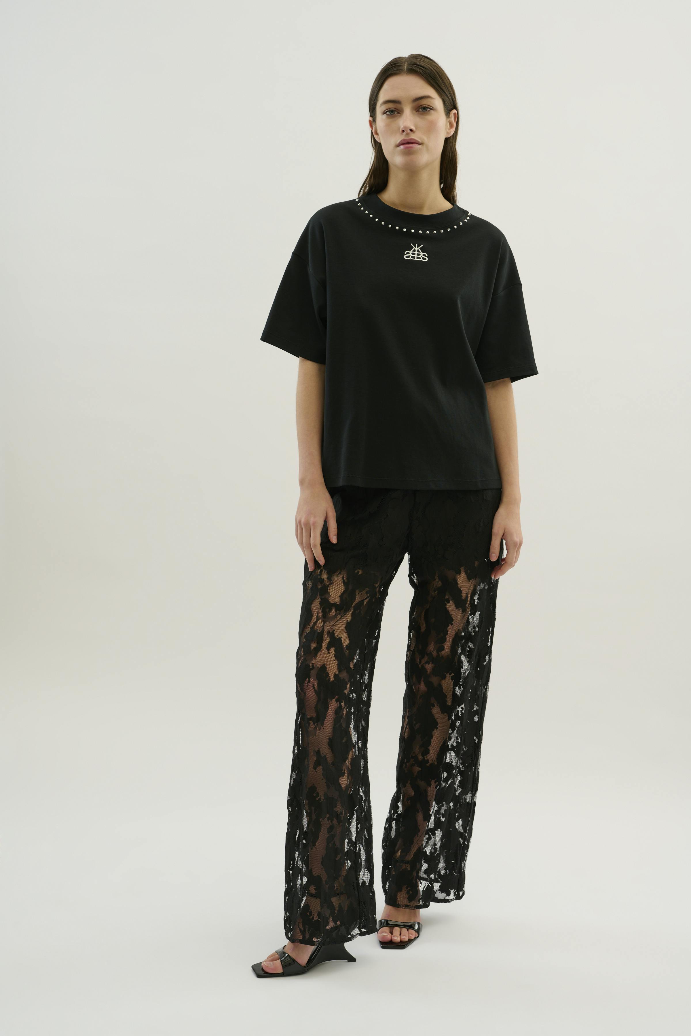 KBPheobe Trousers LOOKBOOK FRONT 10105080-194008