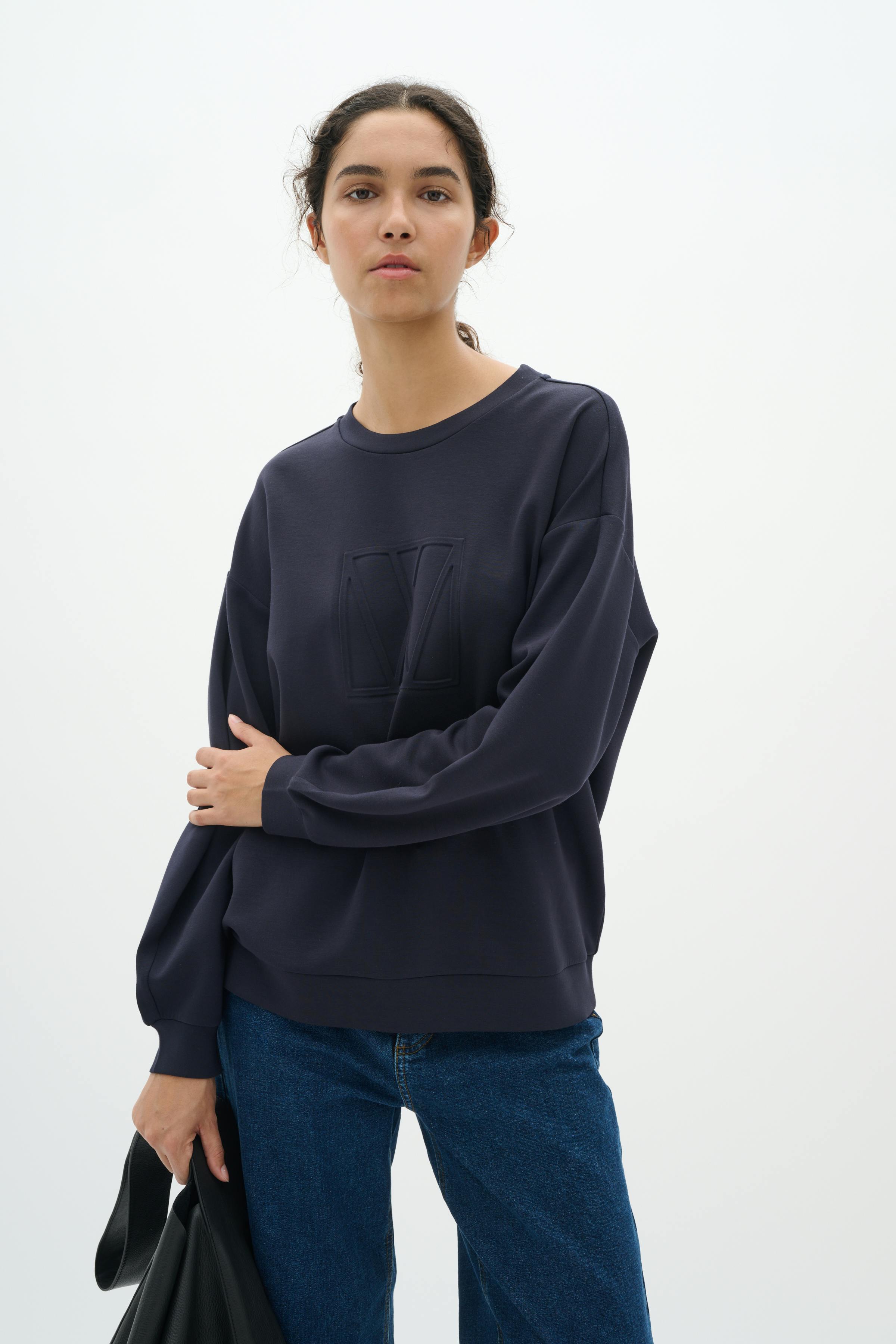 LaicentIW Sweatshirt LOOKBOOK FRONT 30109998-300005