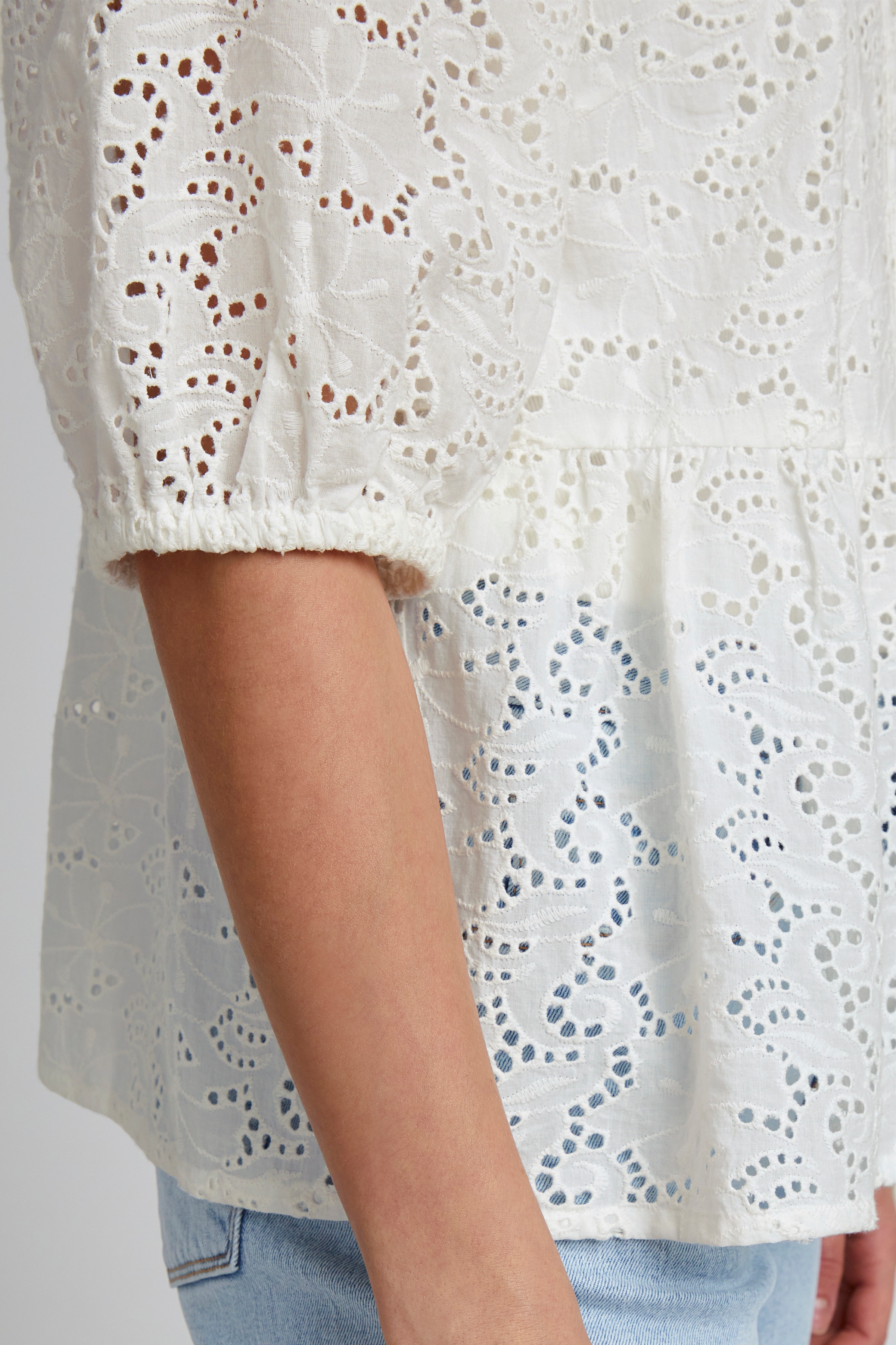 Kortermet bluse LOOKBOOK DETAIL 50206736-114800