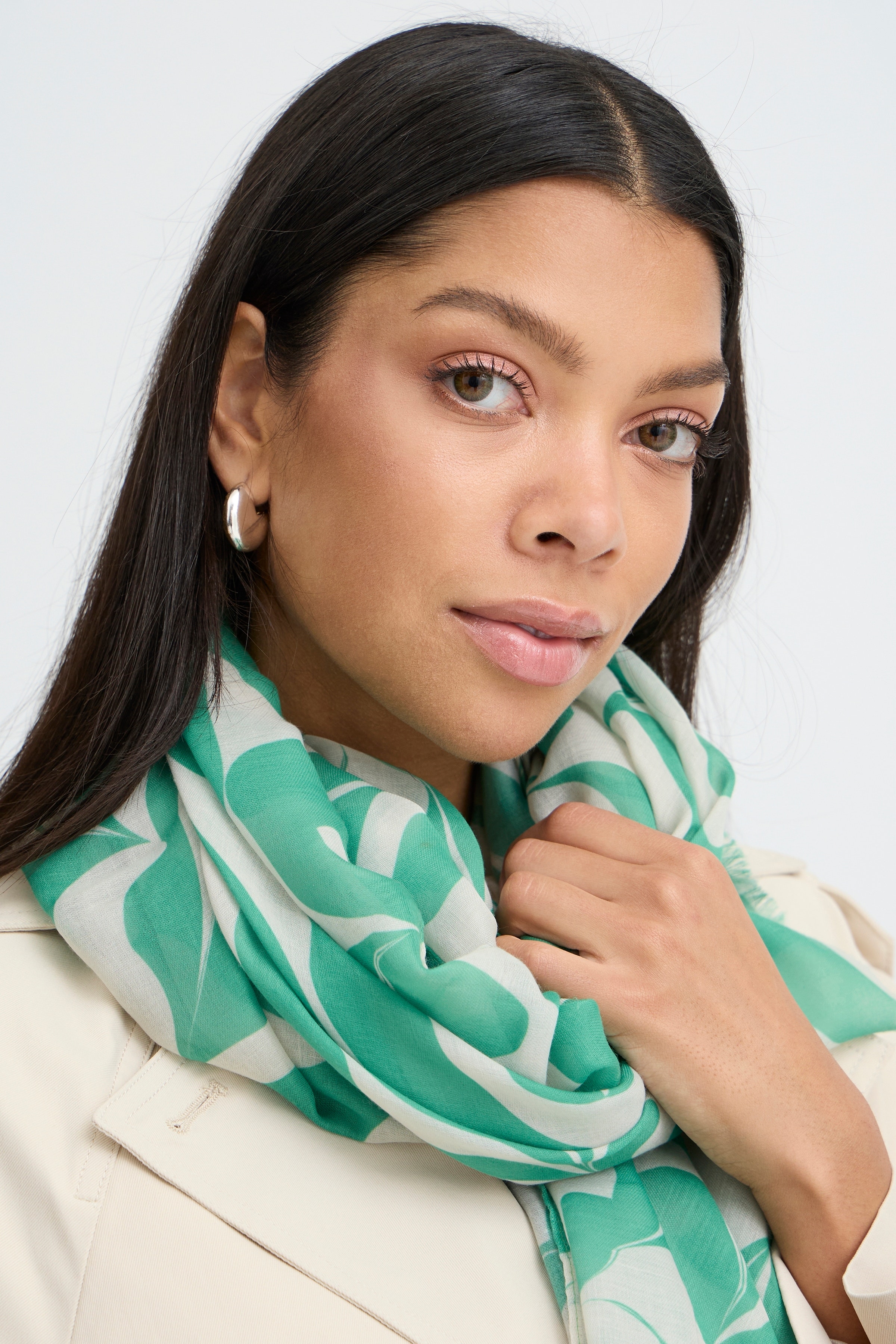 BYWALLAM Scarf LOOKBOOK FRONT 20818519-900003618