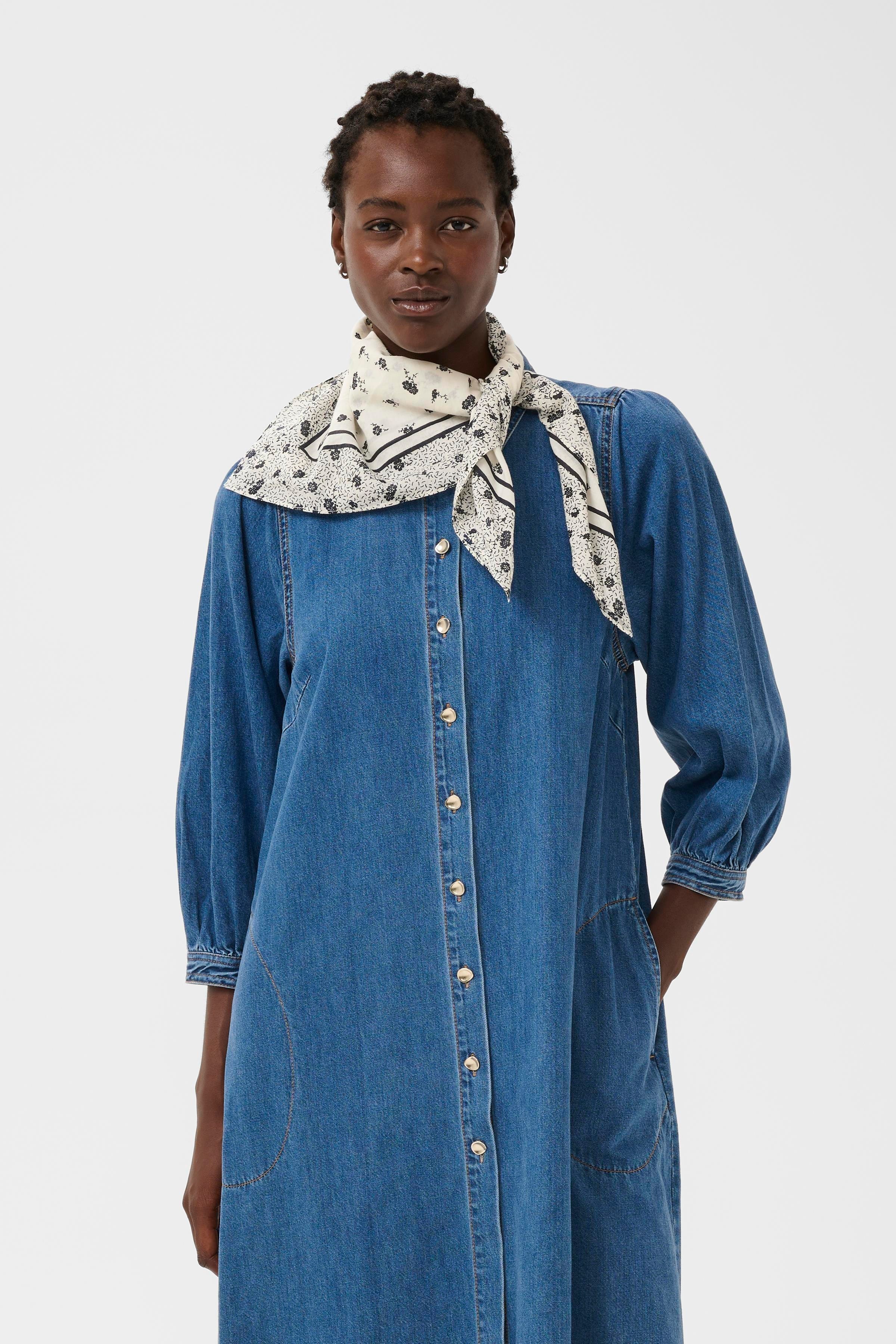 PhiPW Skjerf LOOKBOOK FRONT 30309304-304545