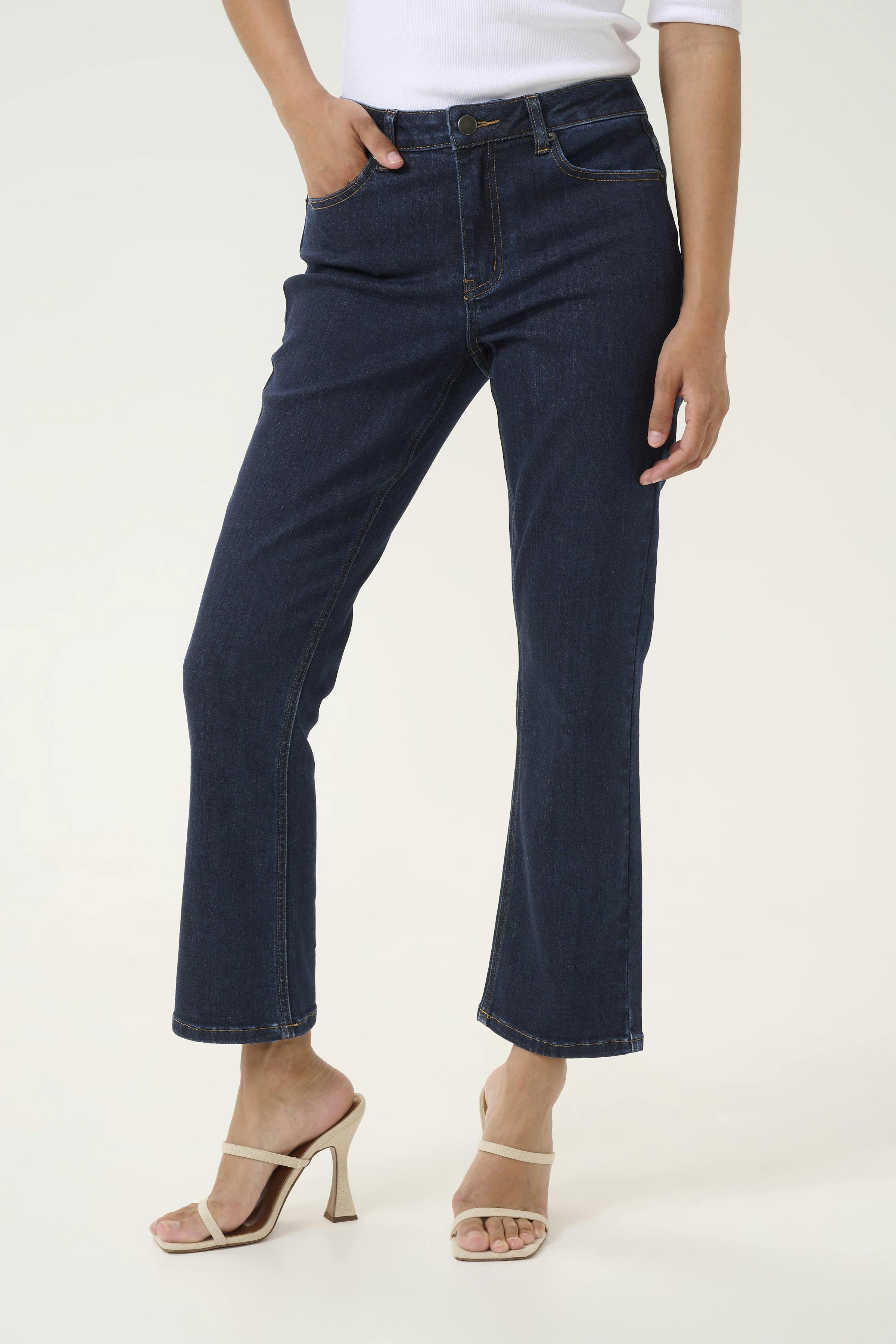 KAsinem Cropped Jeans LOOKBOOK FRONT 10506133-106360