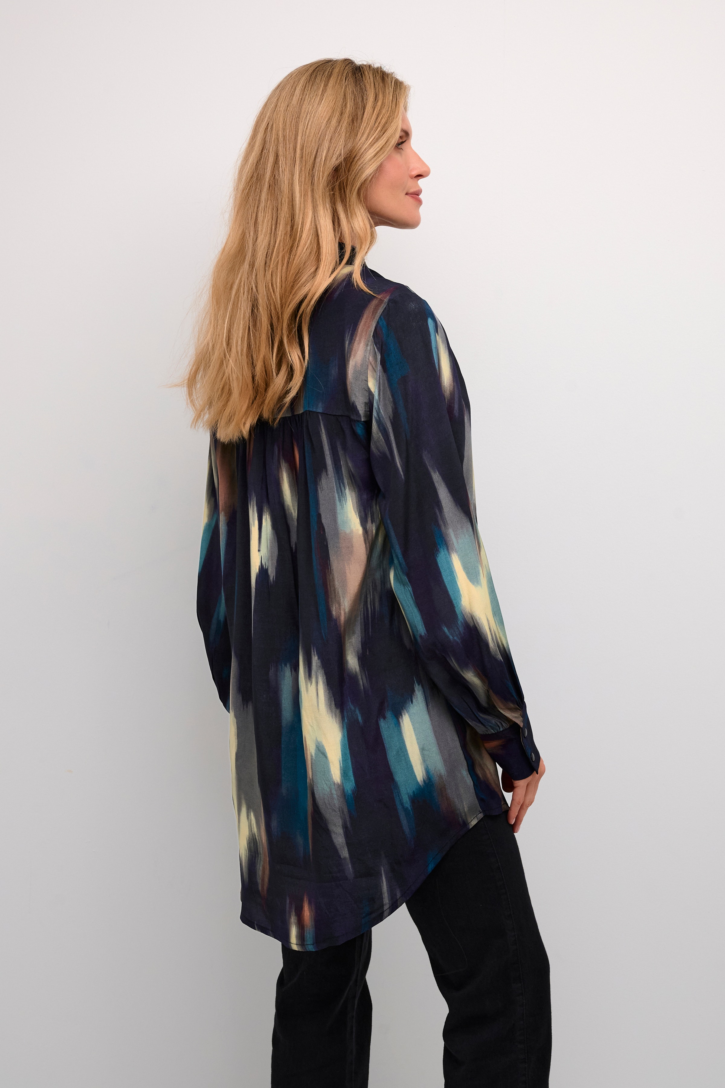 BPella Tunic LOOKBOOK BACK 10590548-105103B