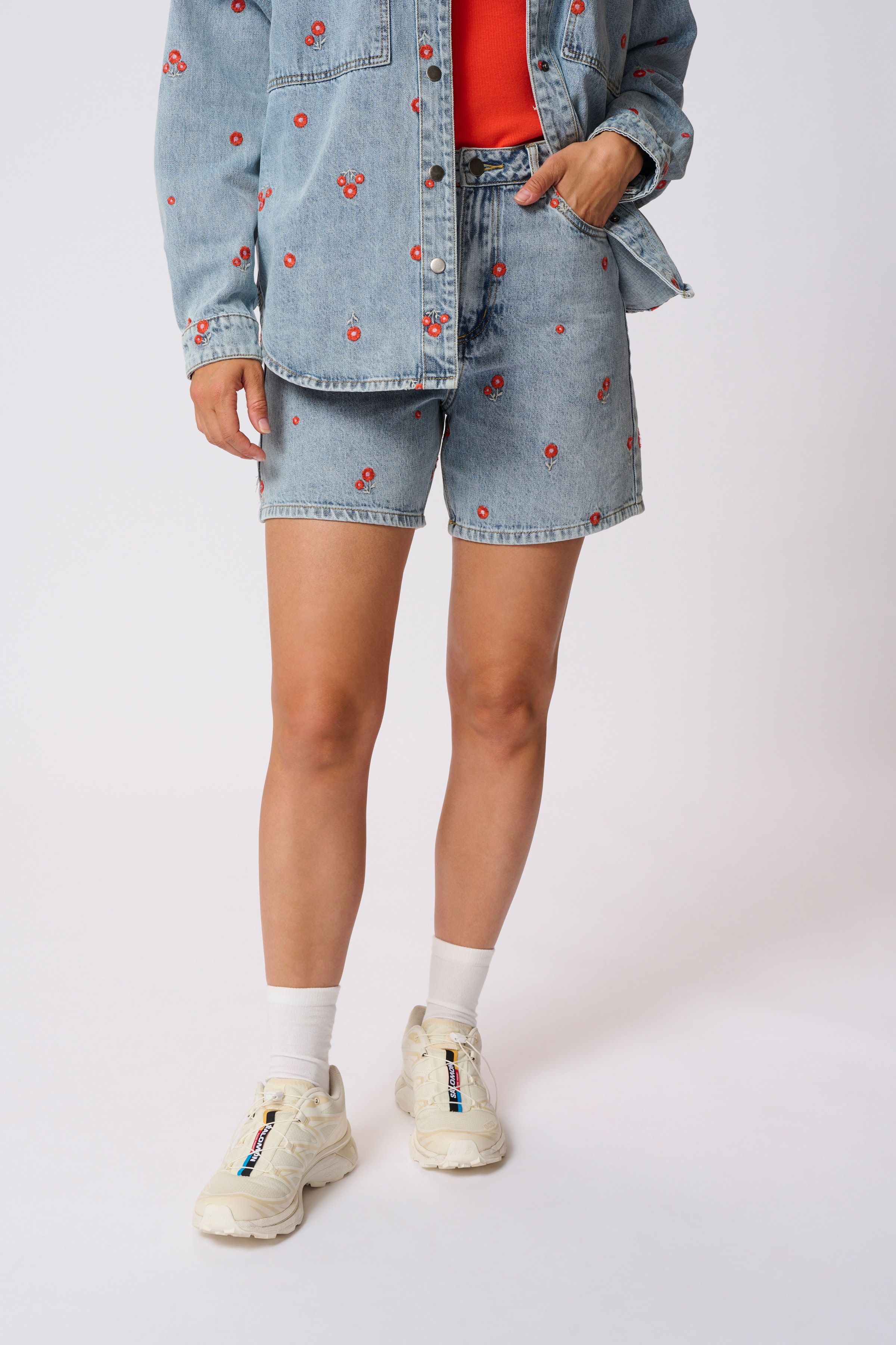 KAbabeth Denimshorts LOOKBOOK FRONT 10507494-107727