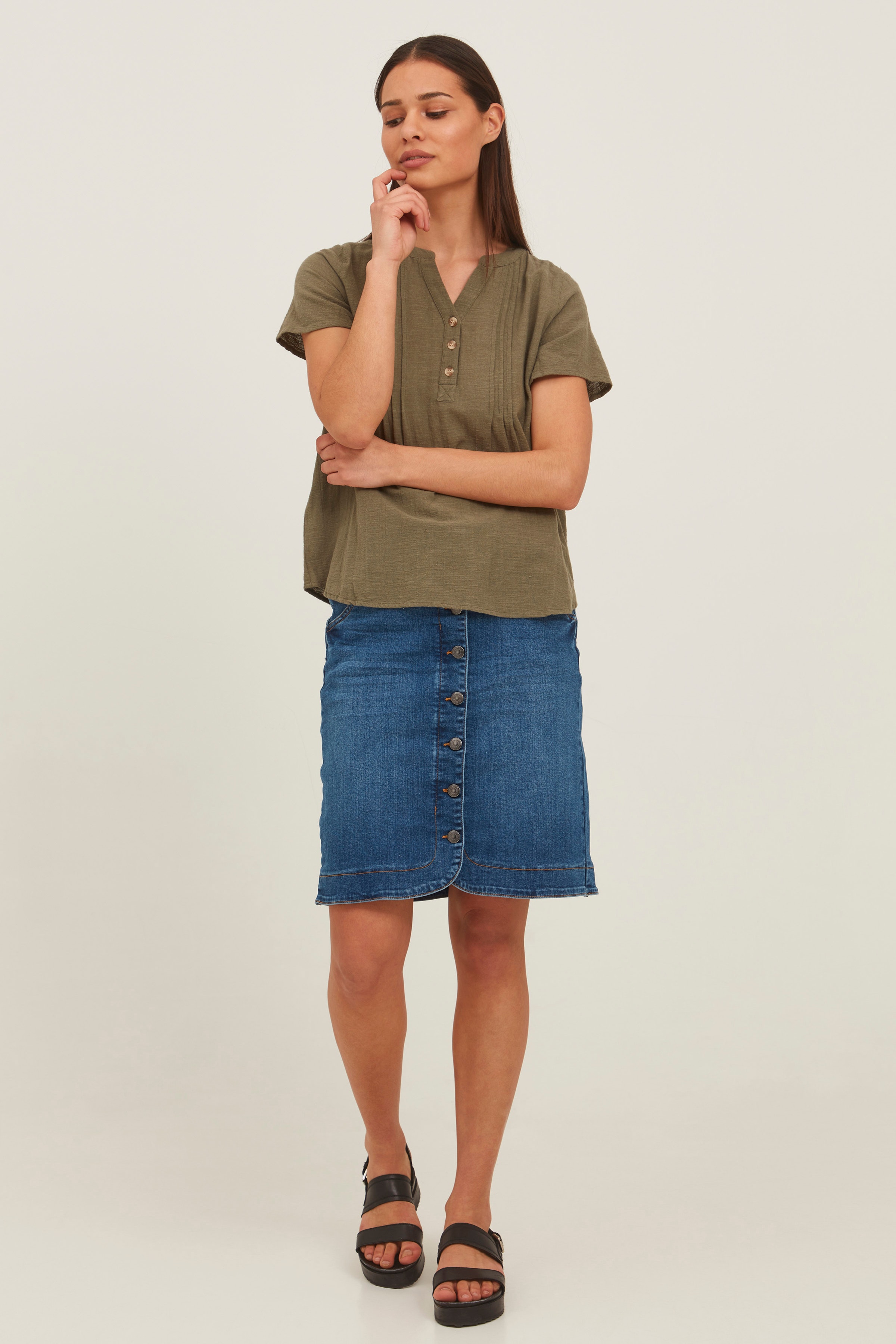 Blouse with short sleeve LOOKBOOK FRONT 20609691-180515