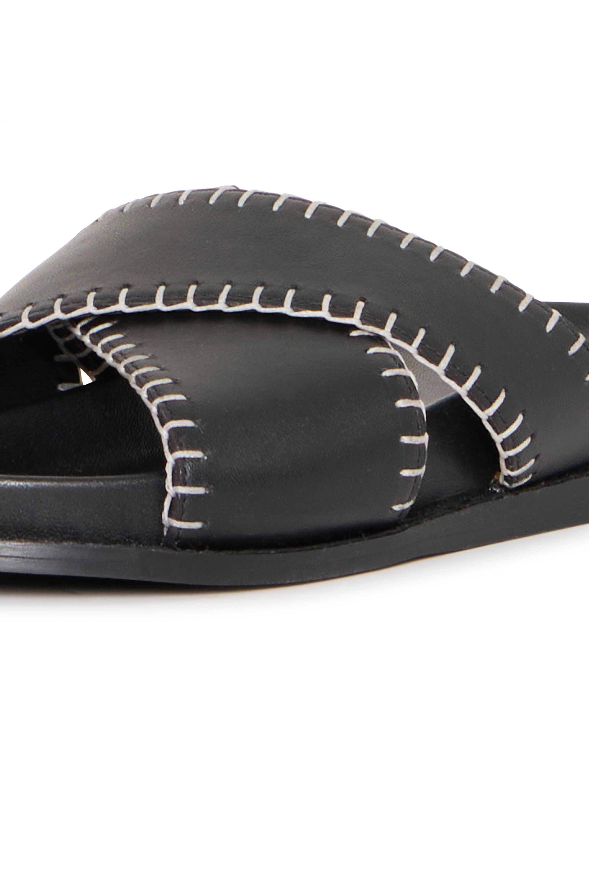 IATALIA Sandaler LOOKBOOK FRONT 20123115-204589