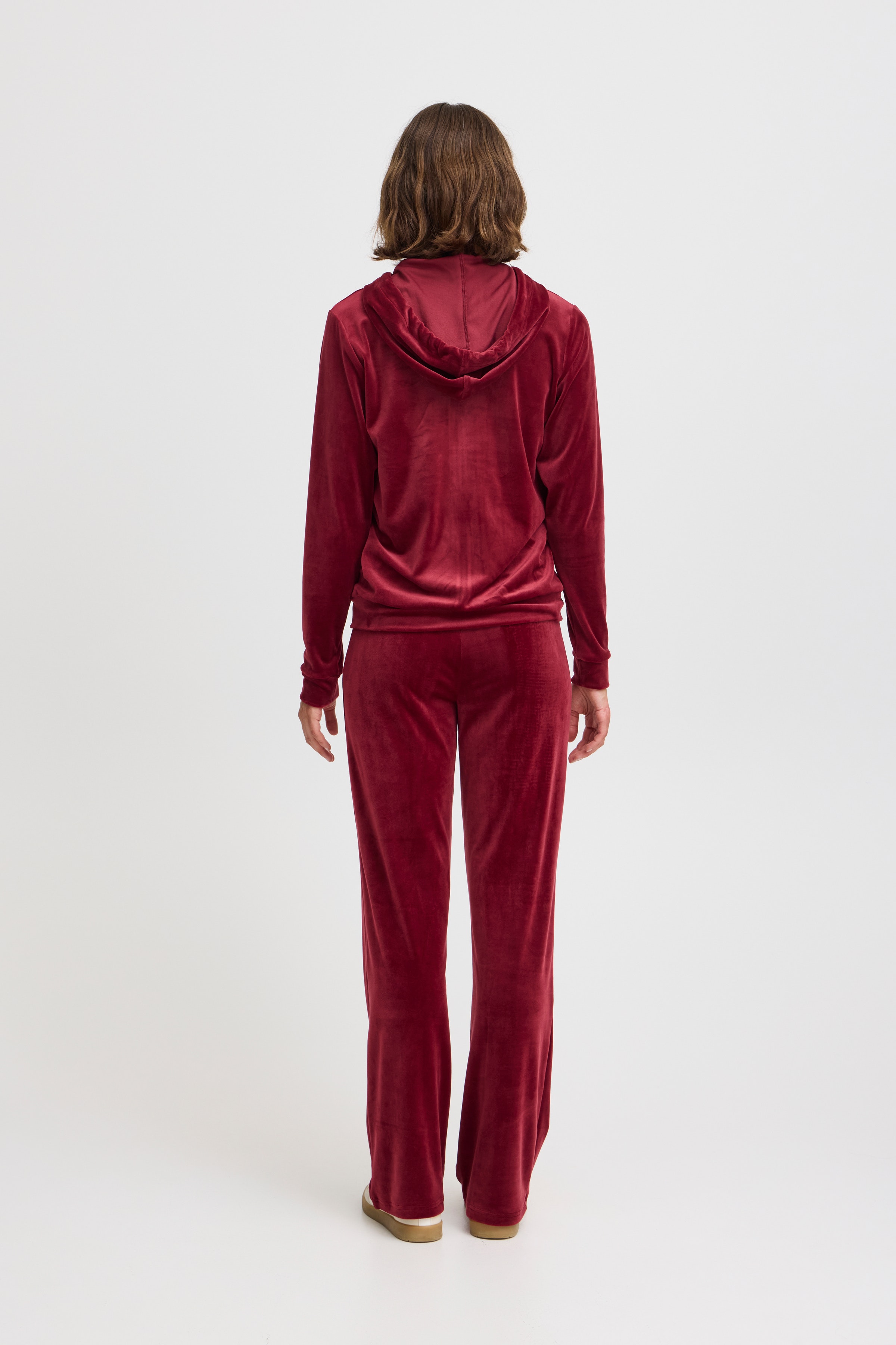 BYSTILLA Veloursett LOOKBOOK BACK 20816019-191930