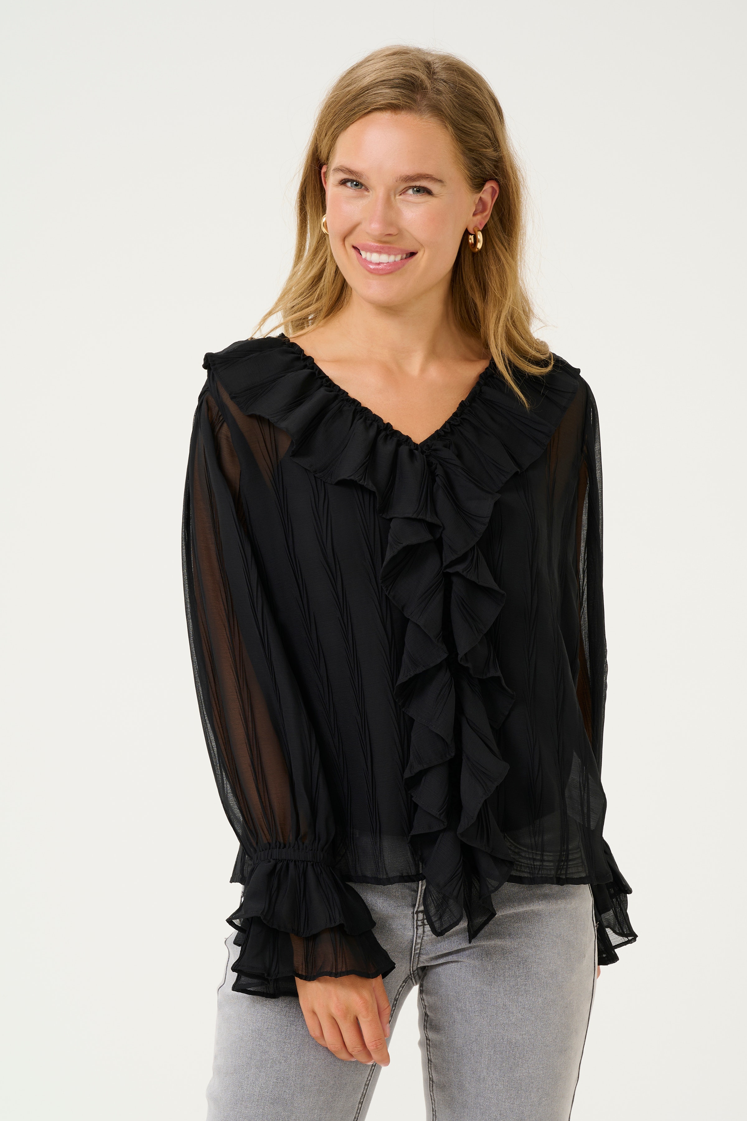 CRSadia Blouse LOOKBOOK FRONT 10612968-100120