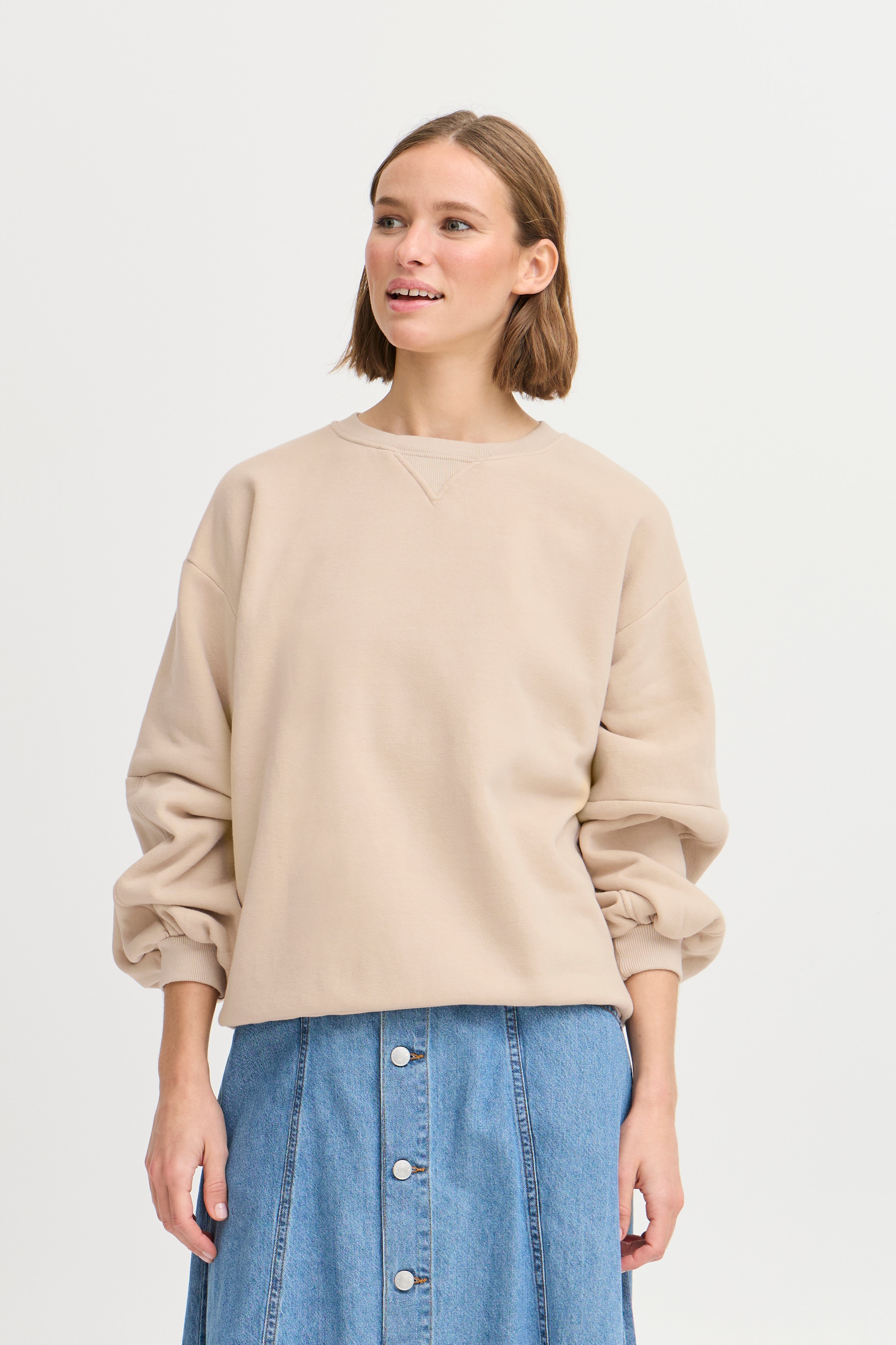 BYSTANA Sweatshirt LOOKBOOK FRONT 20816360-151304