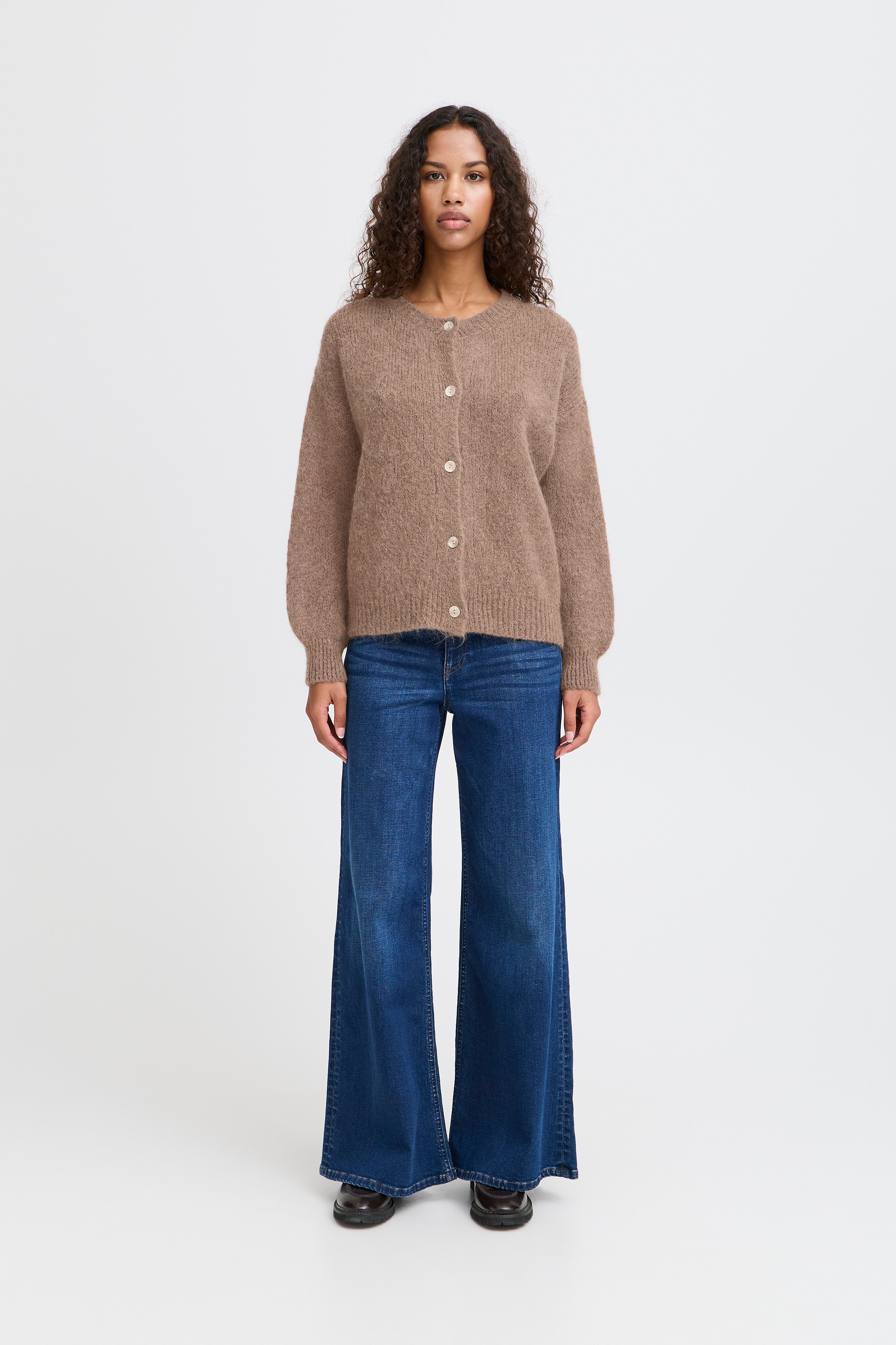 IXMARITA Cardigan LOOKBOOK FRONT 20123258-191015