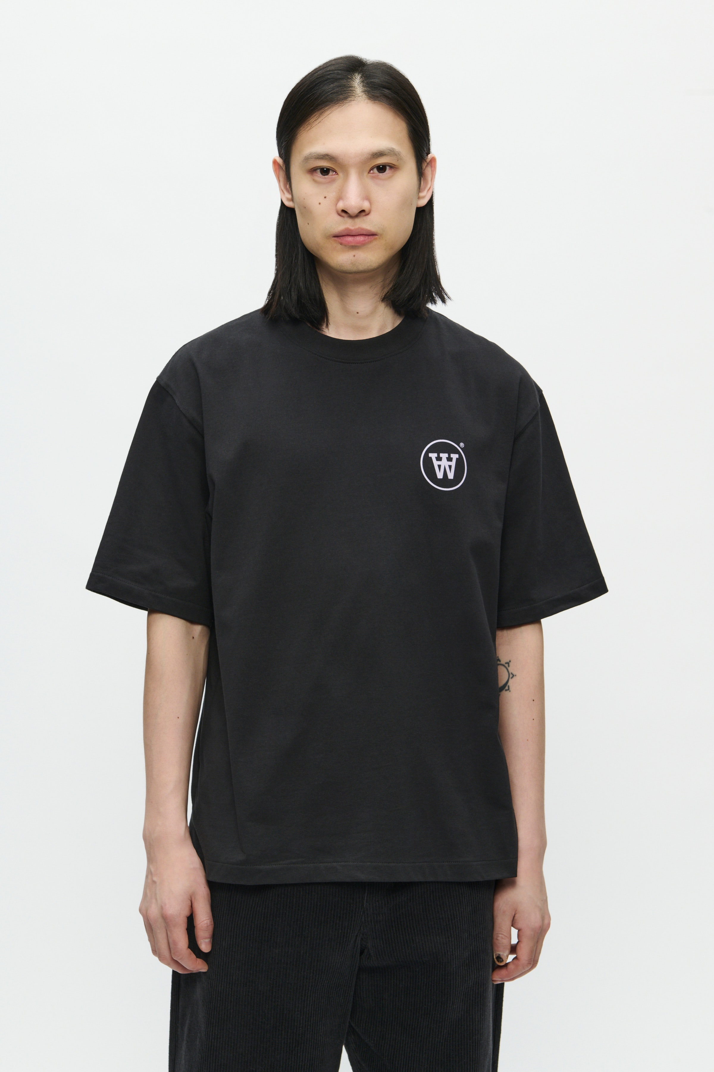 WWLiam T-shirt LOOKBOOK FRONT 30251548-303700