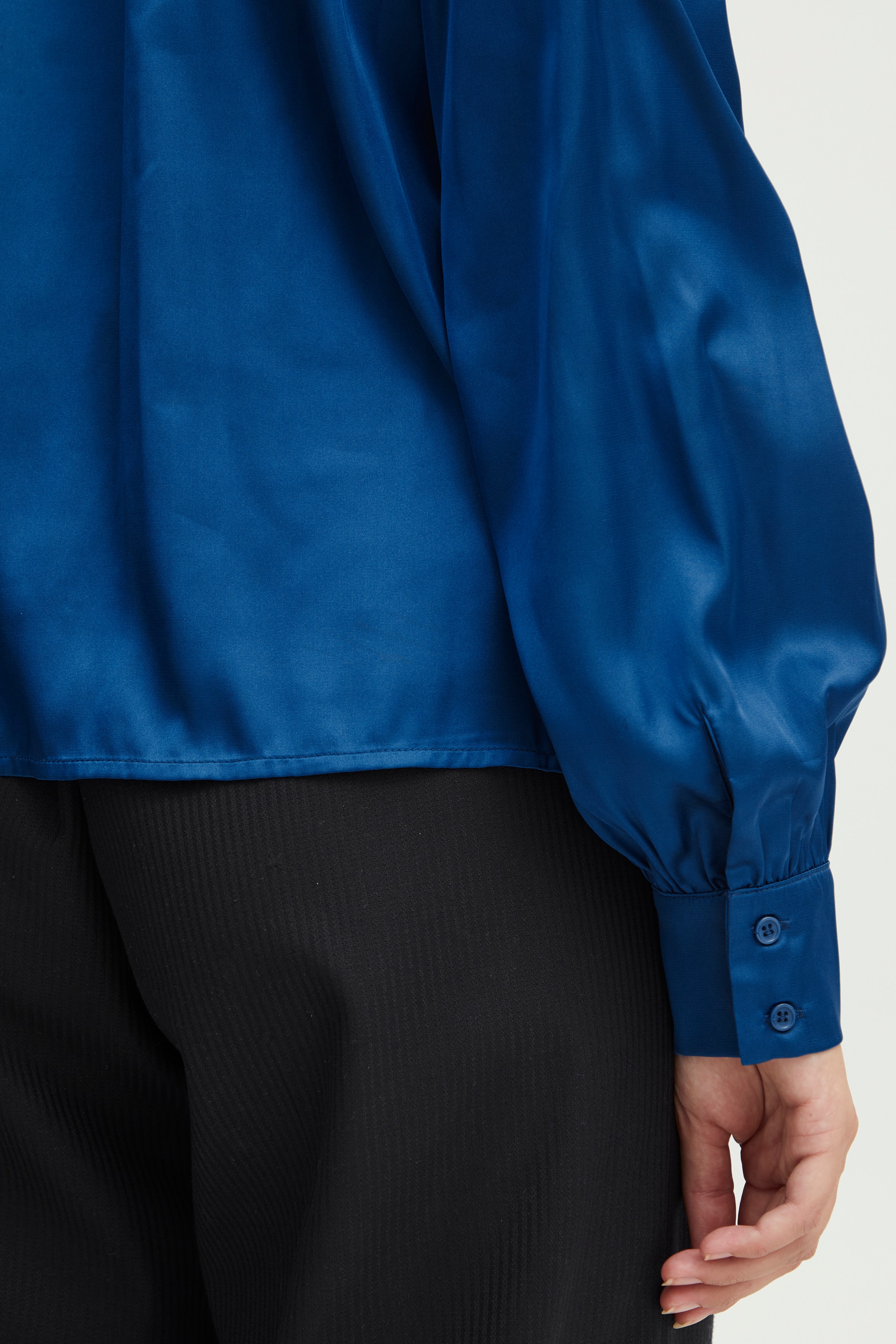 PZDOROTA Bluse LOOKBOOK DETAIL 50207103-193952