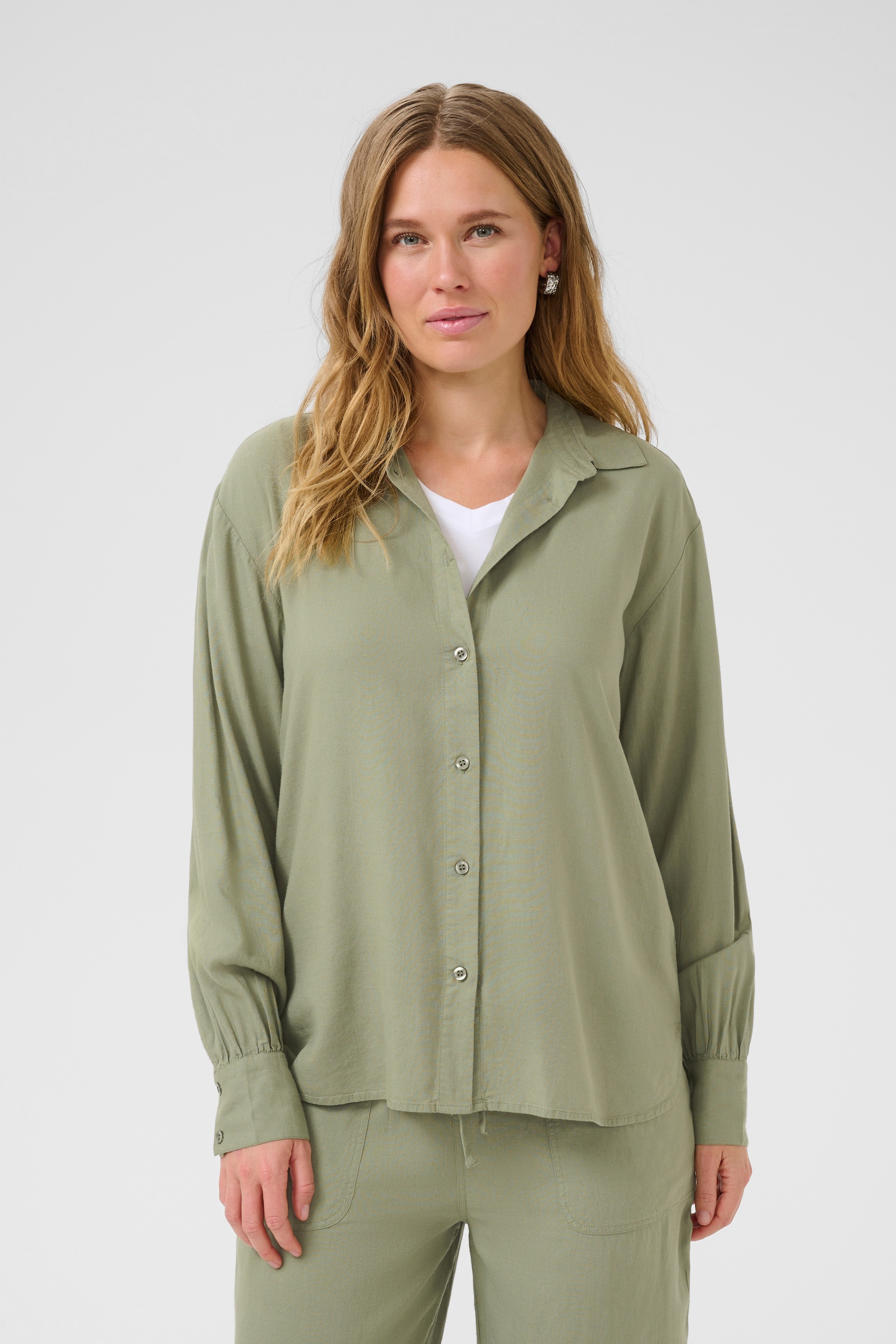 KAmilia Skjorte LOOKBOOK FRONT 10510255-170115