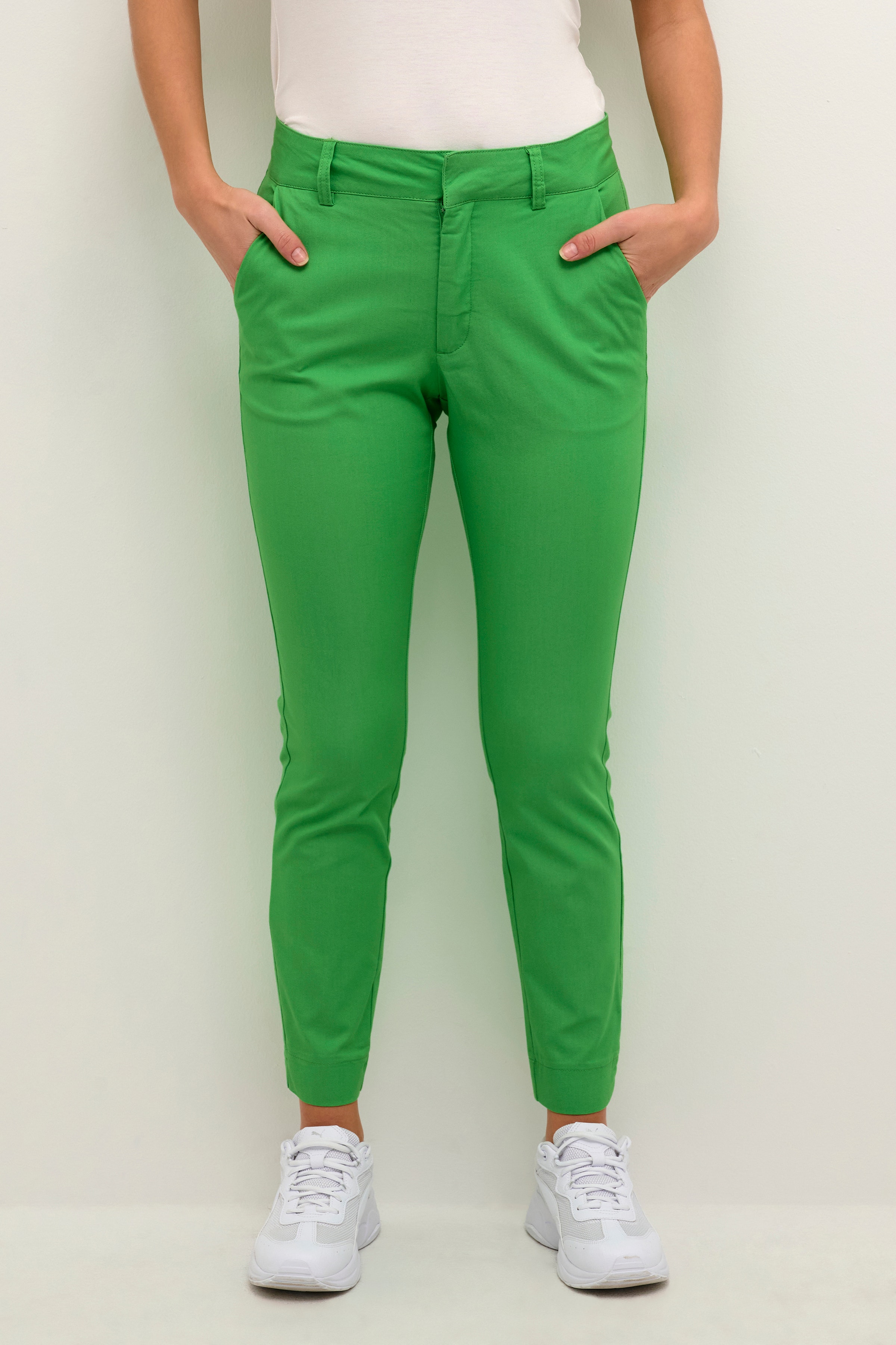 KAlea Byxor LOOKBOOK FRONT 10505191-166444
