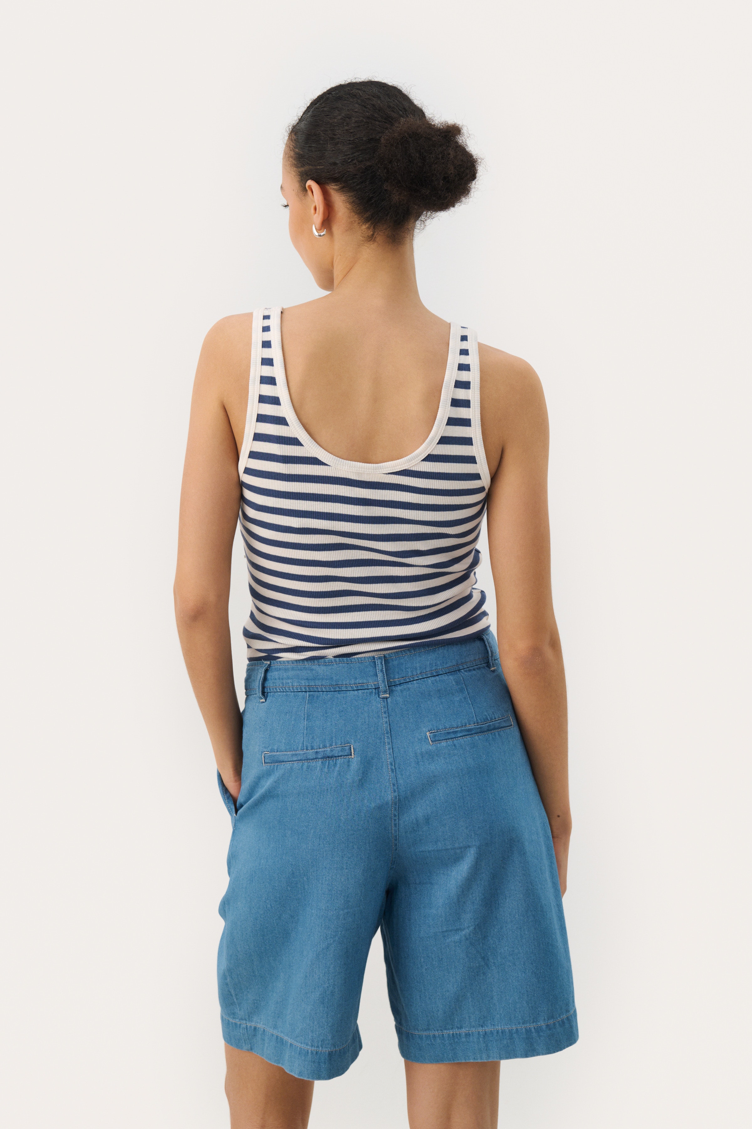 RoselynPW Top LOOKBOOK BACK 30309651-303784
