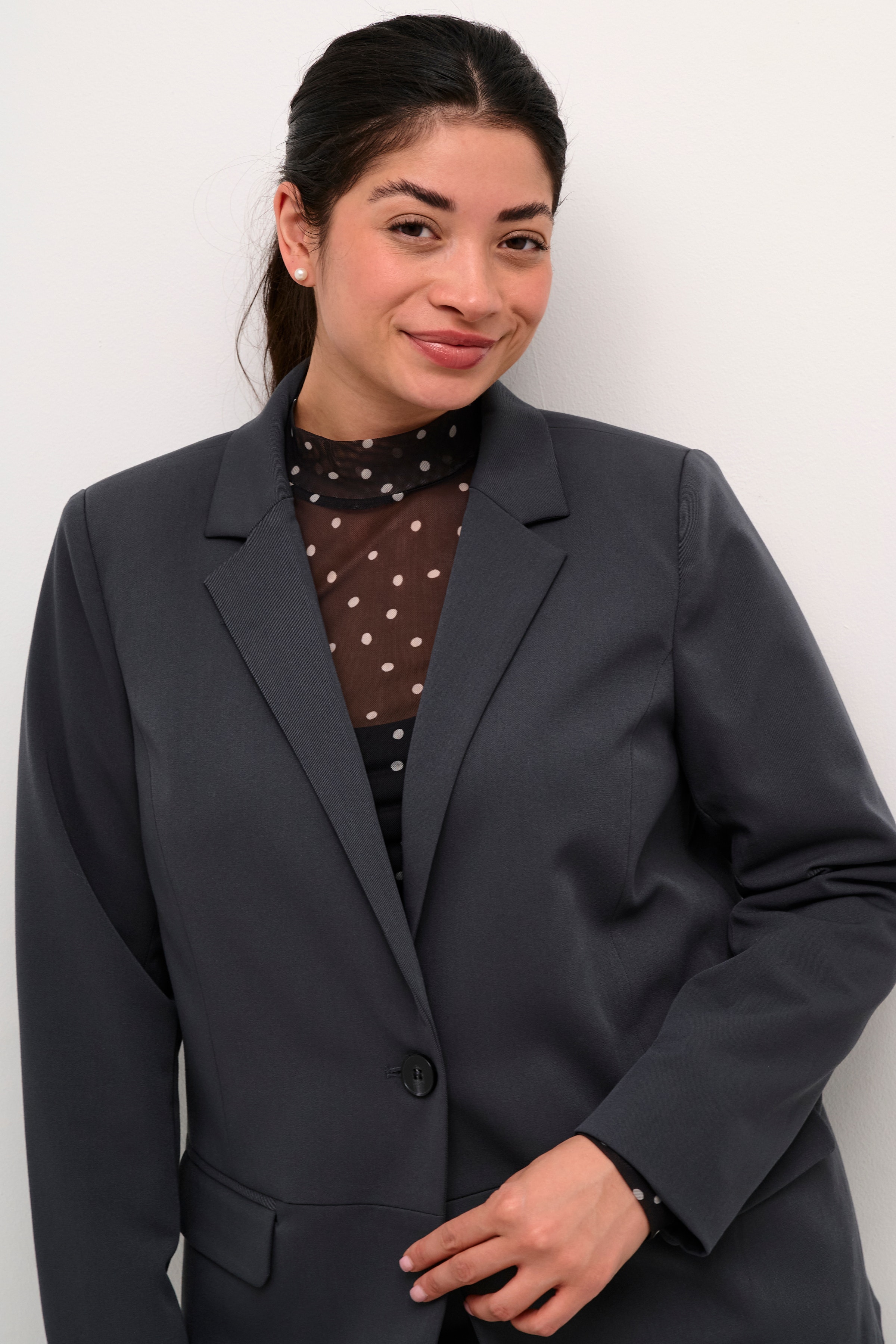 KCsakira Blazer LOOKBOOK DETAIL 10580933-190205