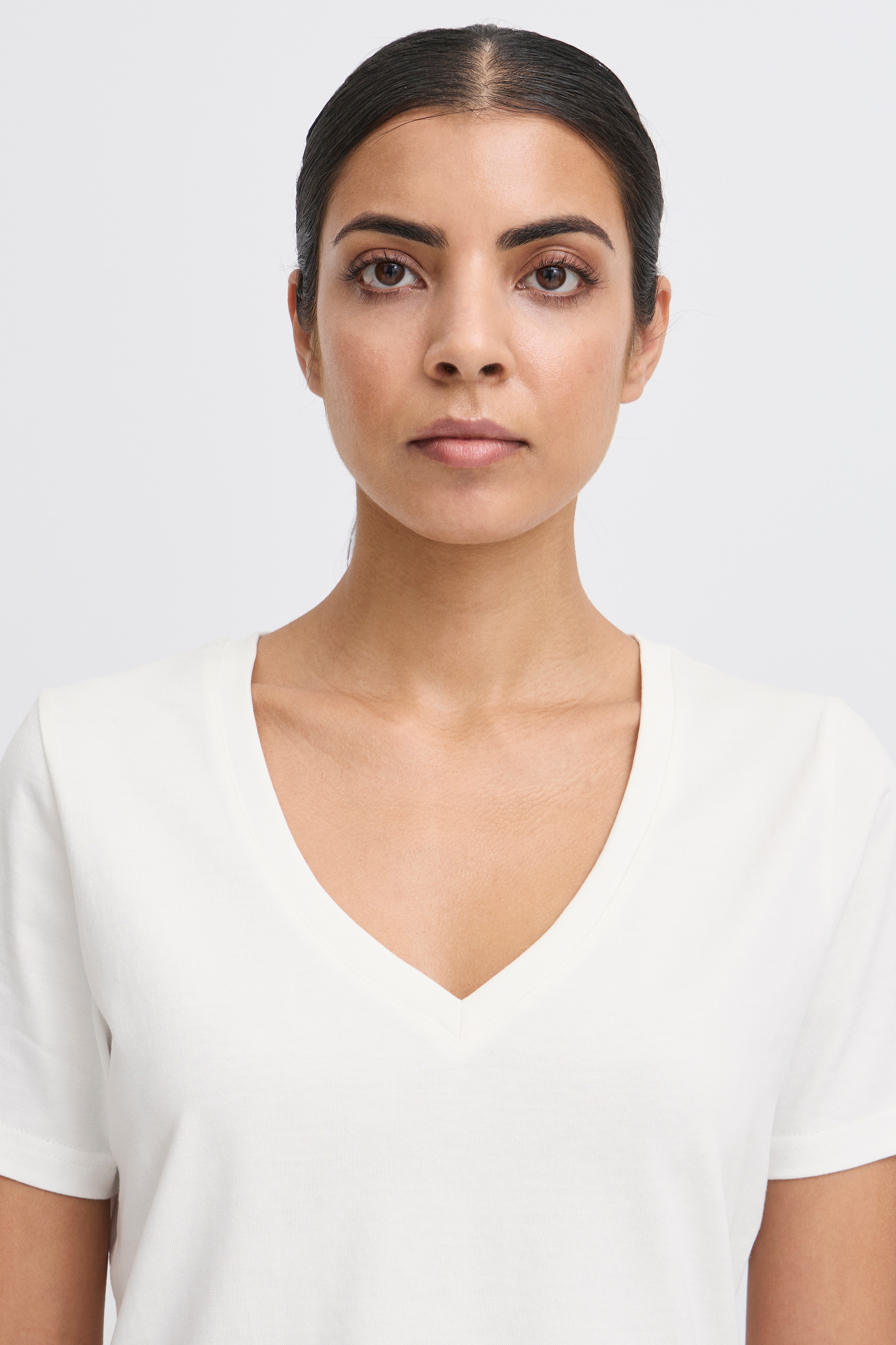IHPALMER V-neck T-shirt LOOKBOOK DETAIL 20120348-114201