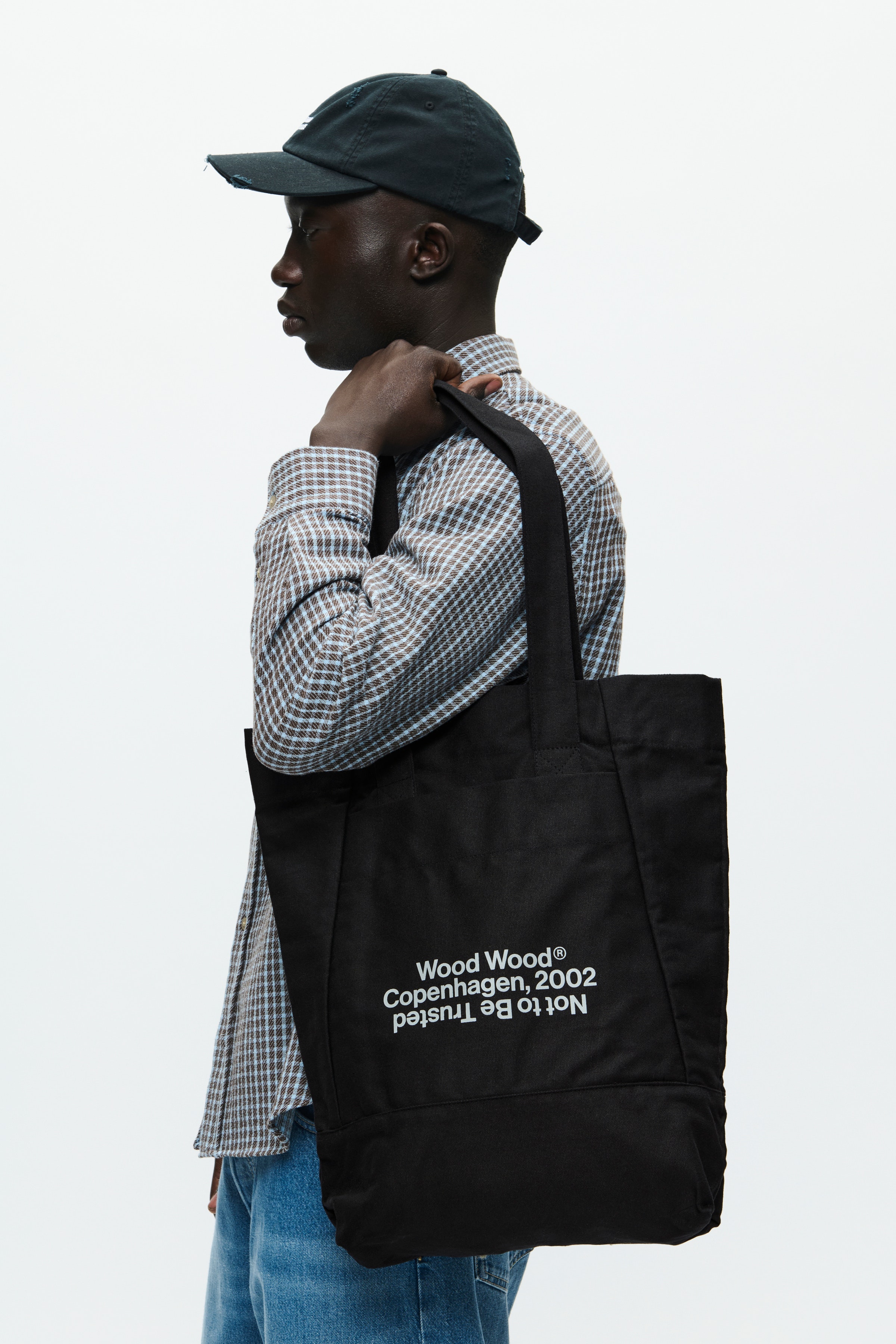 WWWade Tasche LOCATION NONE 30251807-303700