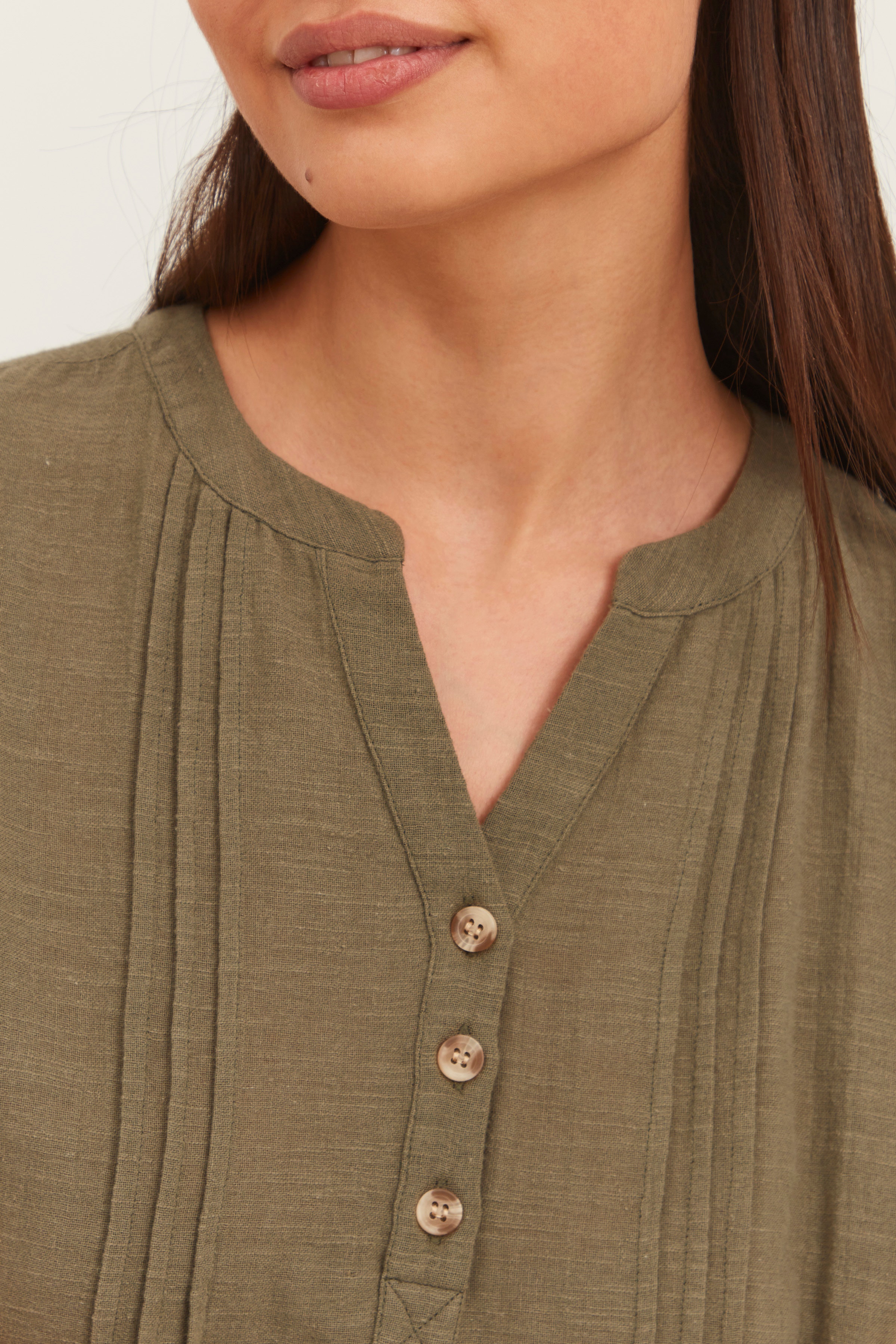 Blouse with short sleeve LOOKBOOK DETAIL 20609691-180515
