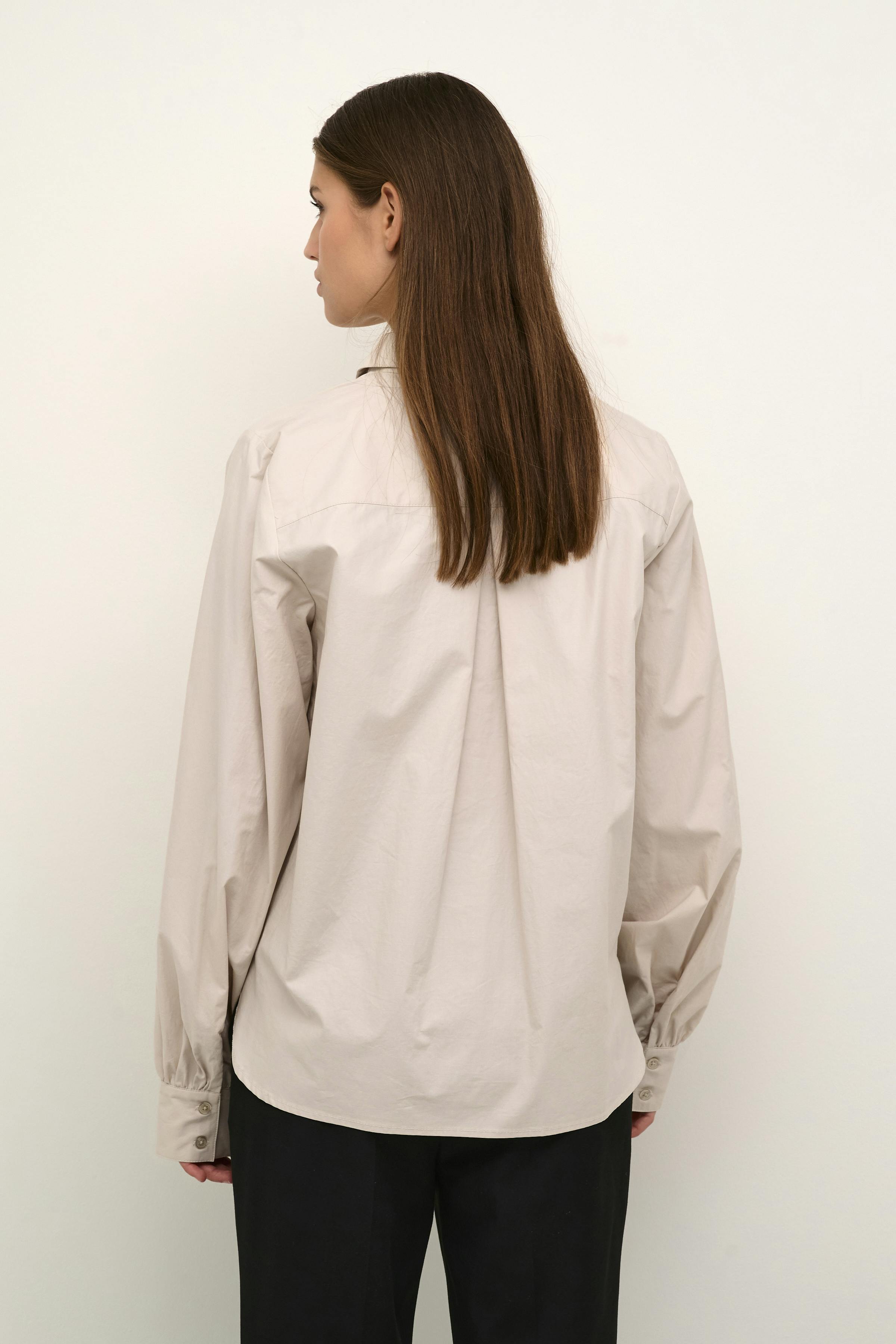 MadelaineKB Shirt LOOKBOOK BACK 10104773-141106