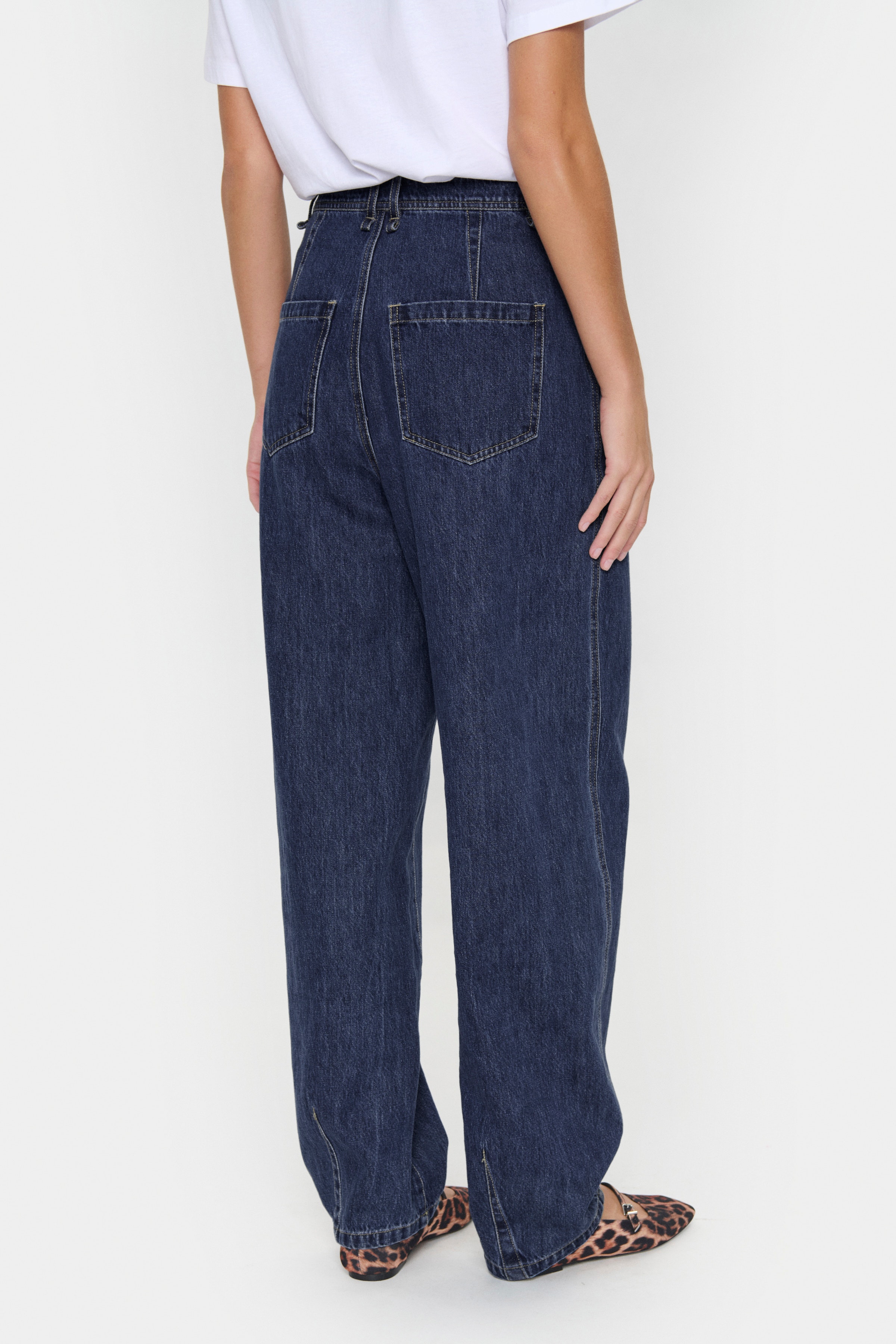 JoannSZ Jeans LOOKBOOK BACK 30513871-600104