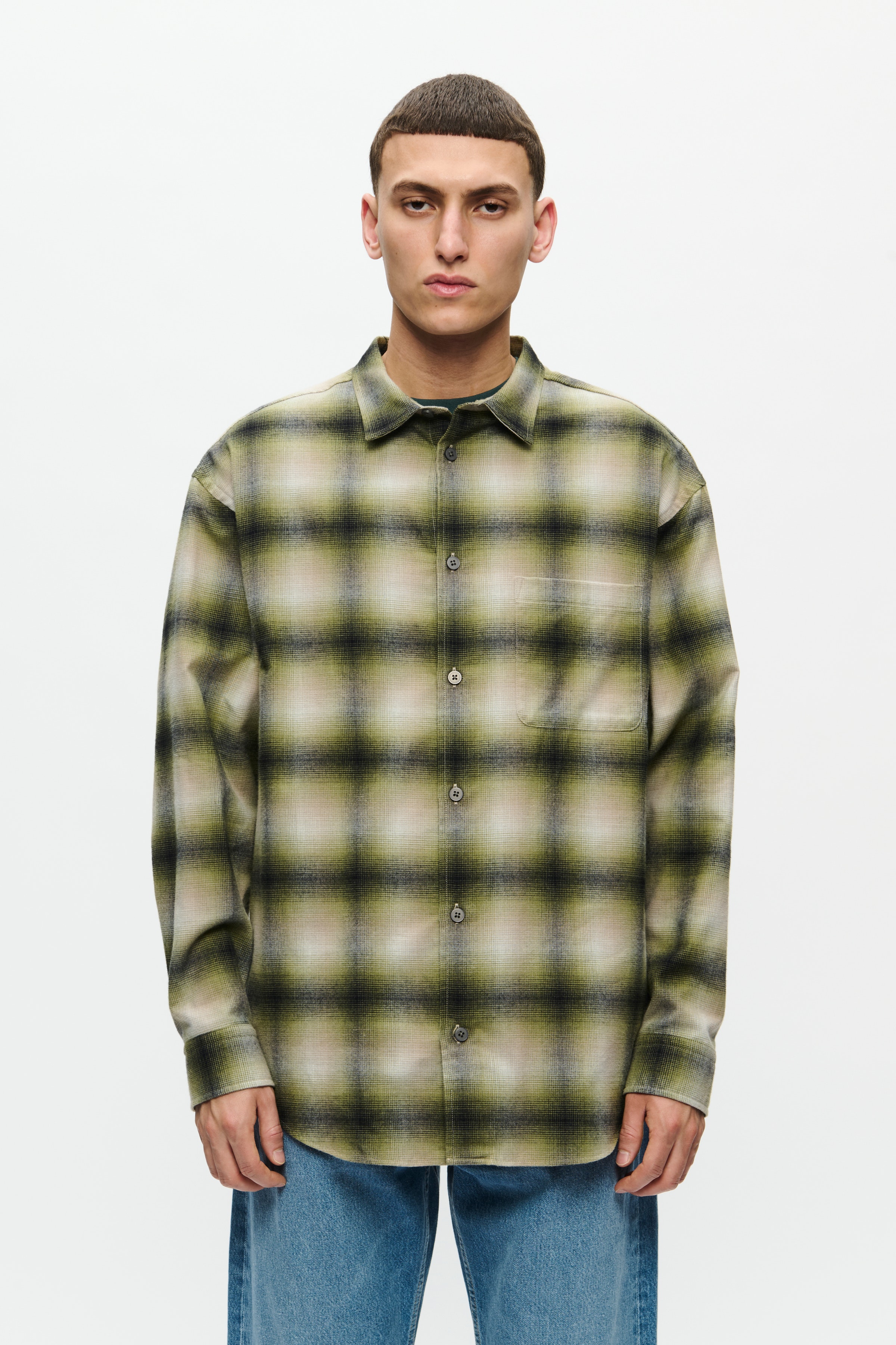 WWCarter Shirt LOOKBOOK FRONT 30251494-304084