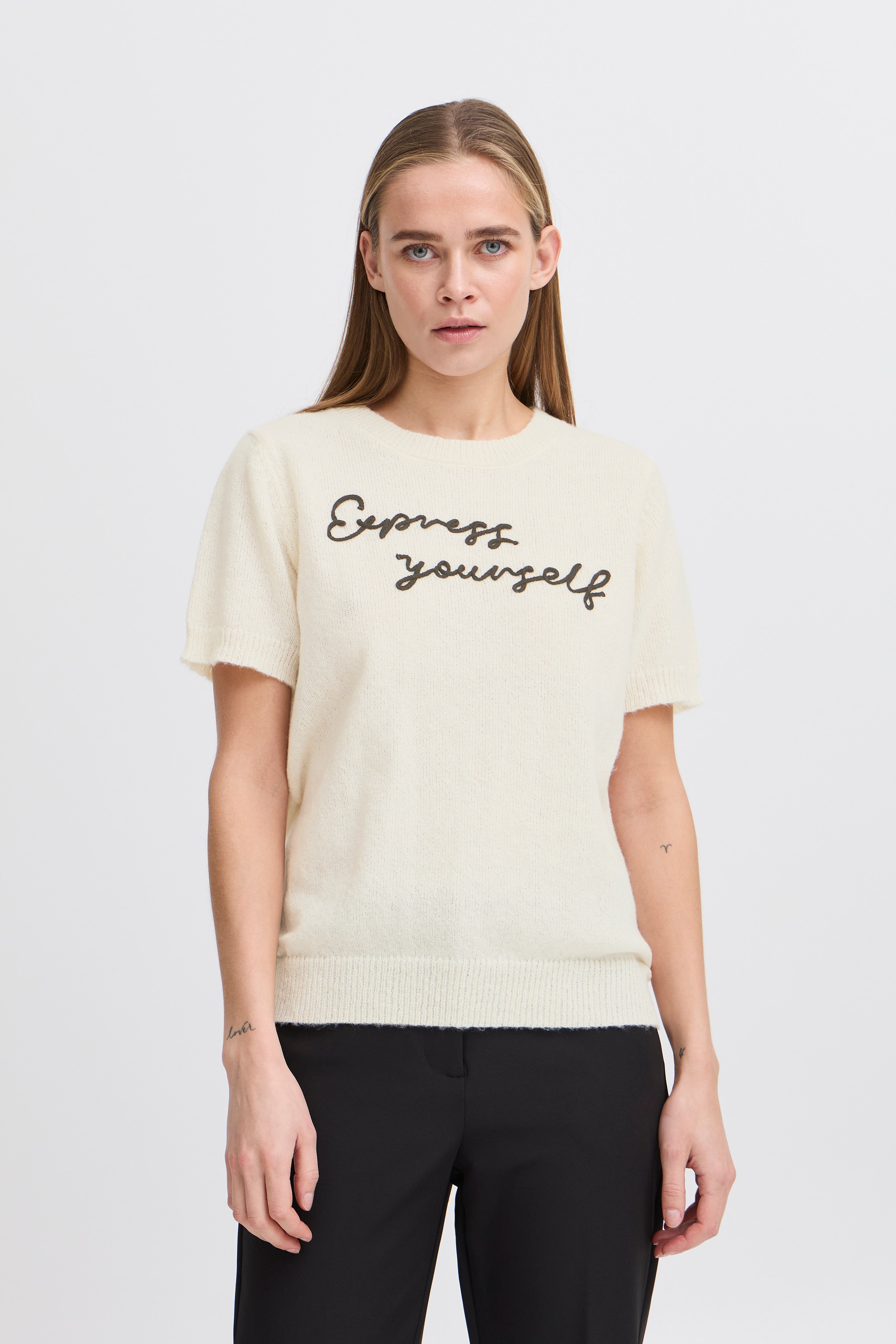 IHDAMILO Kortermet LOOKBOOK FRONT 20122616-130905
