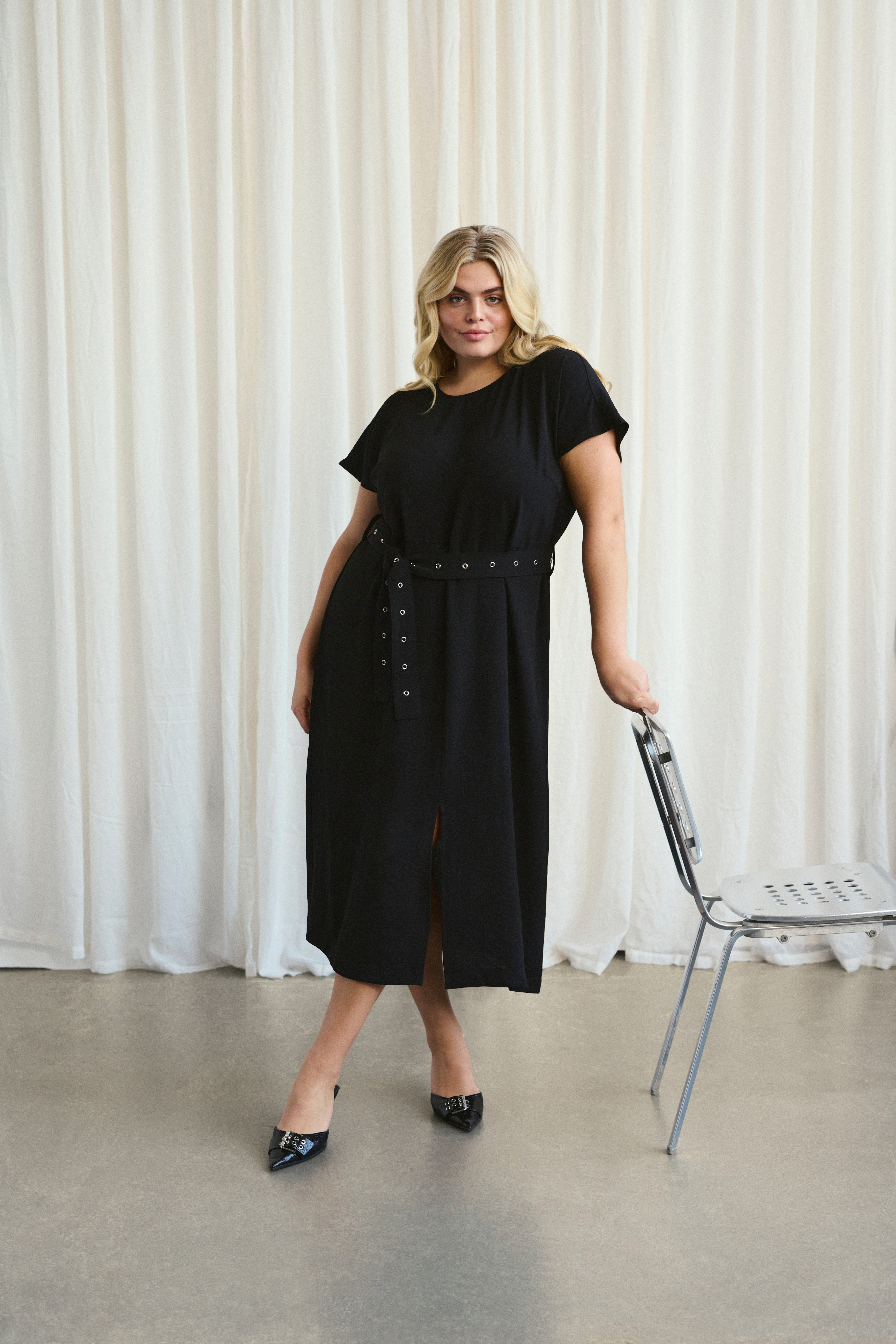 KCtenna Kleid LOCATION NONE 10583434-100121
