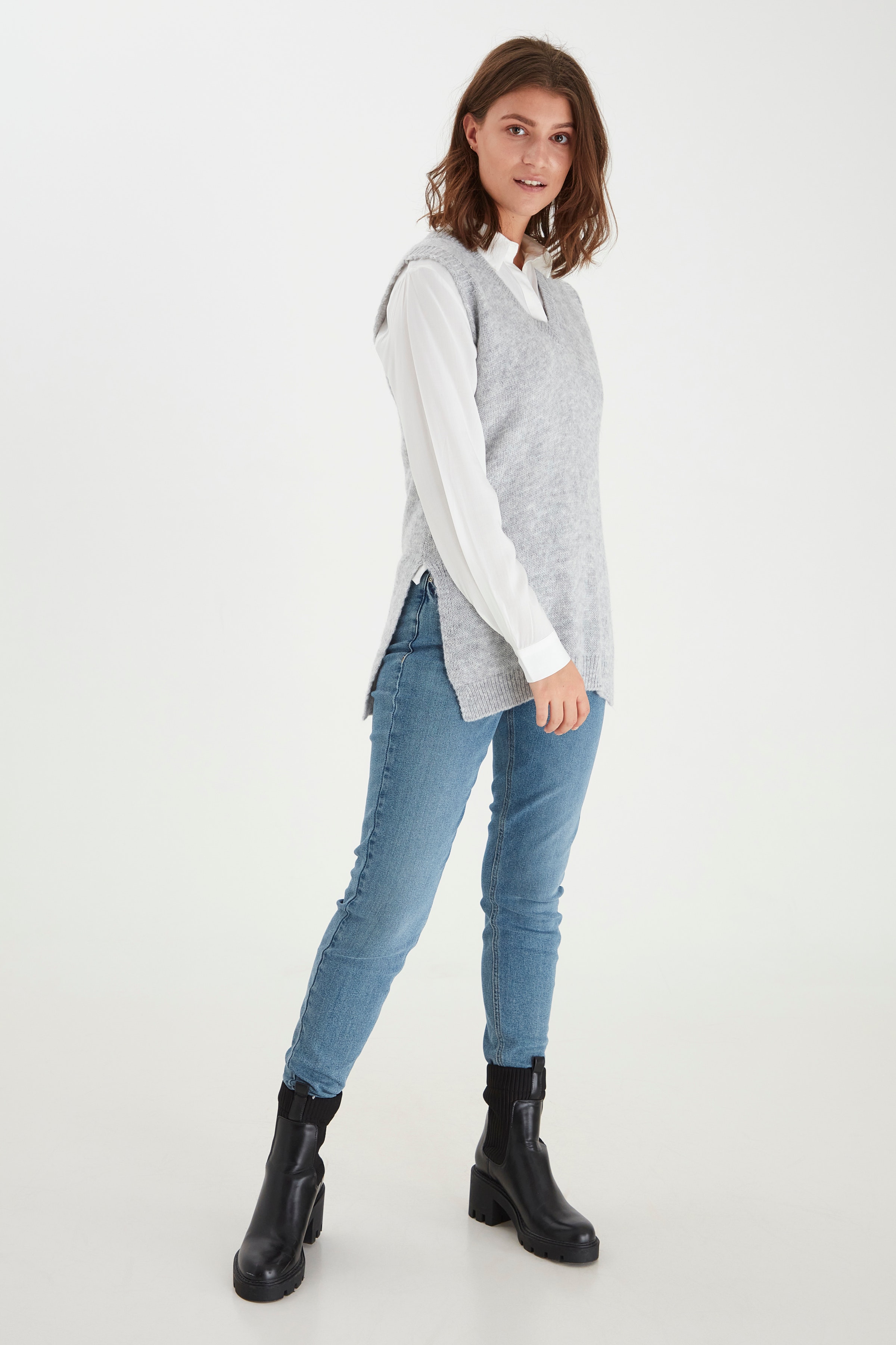 Strickweste LOOKBOOK FRONT 20810836-200454