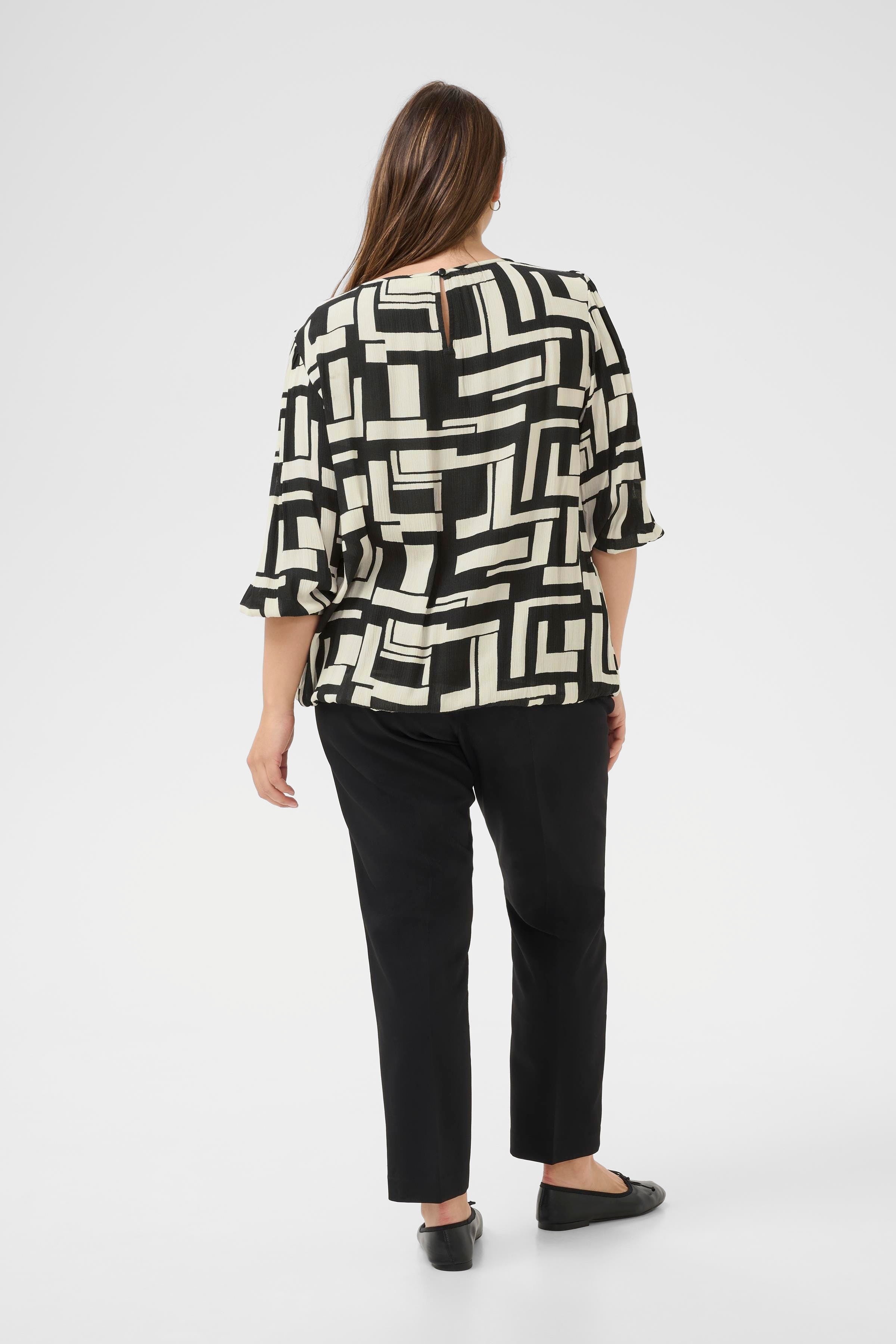 KCmarina Bluse LOOKBOOK BACK 10583716-108219