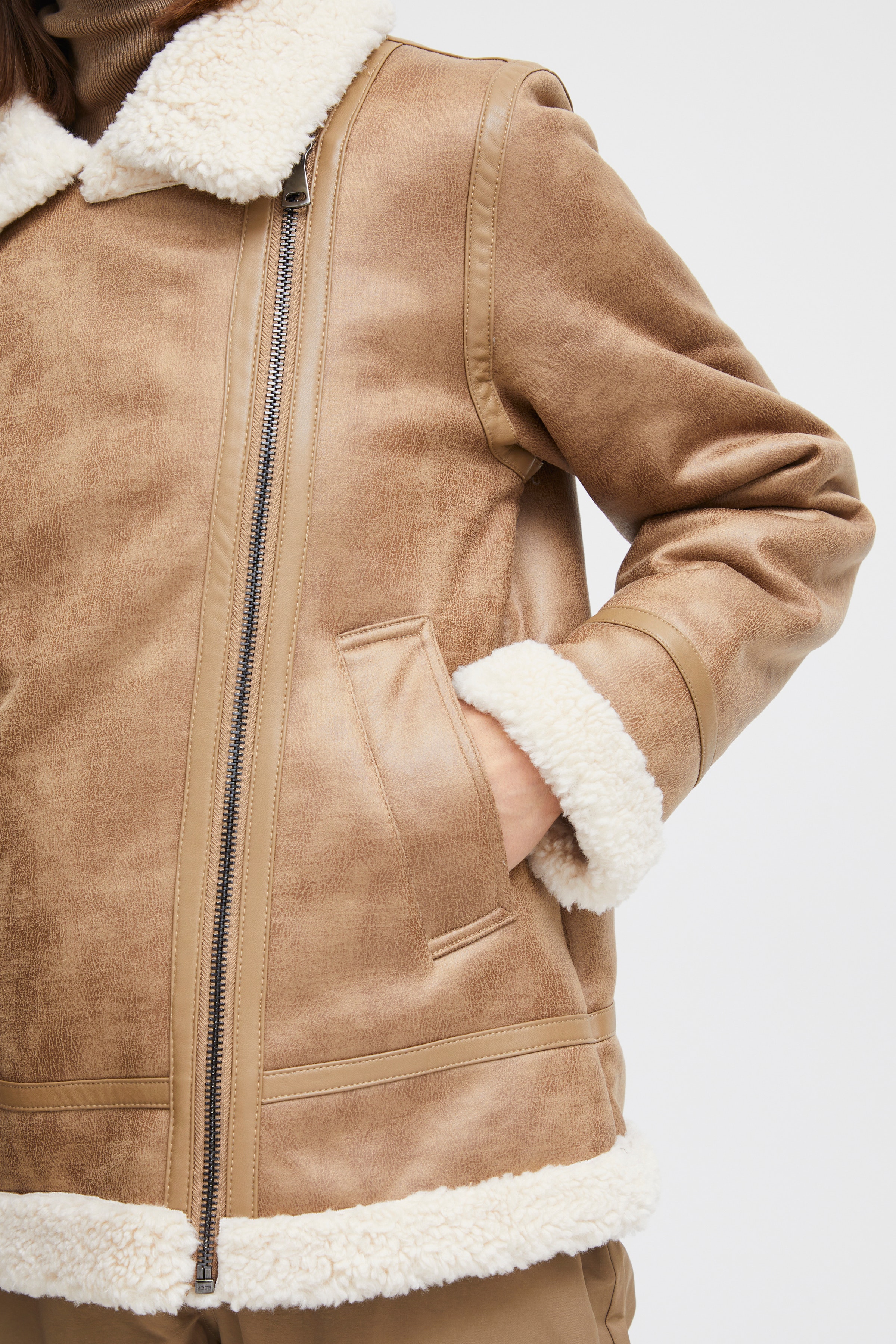 BYASANNE Outerwear LOOKBOOK DETAIL 20815126-201687