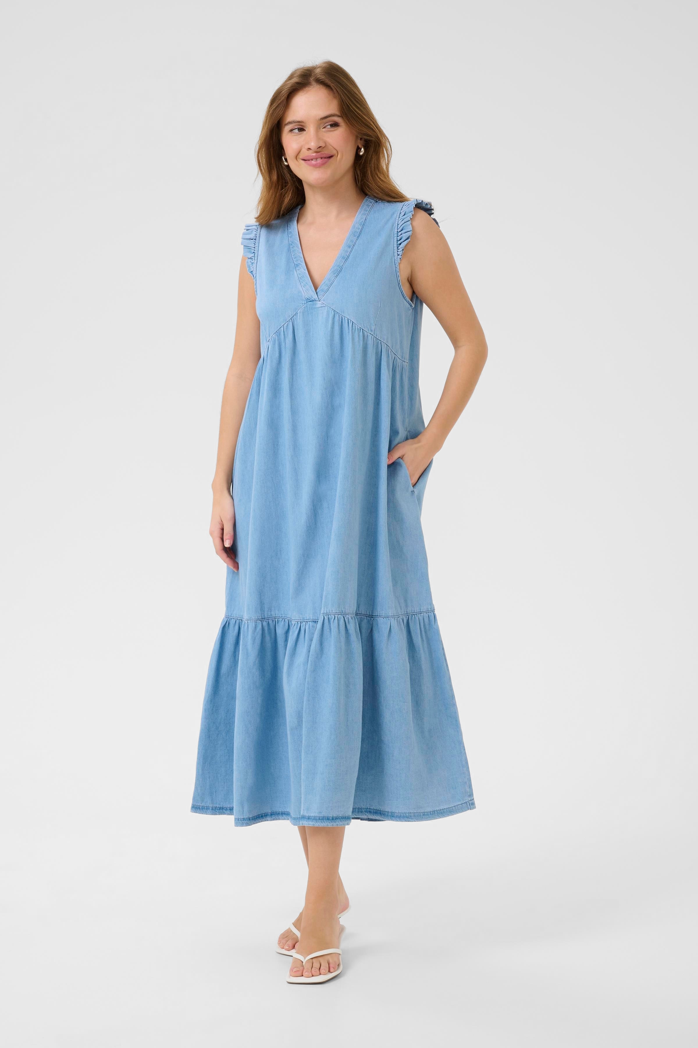 CUberteline Kjole LOOKBOOK FRONT 50111829-500027