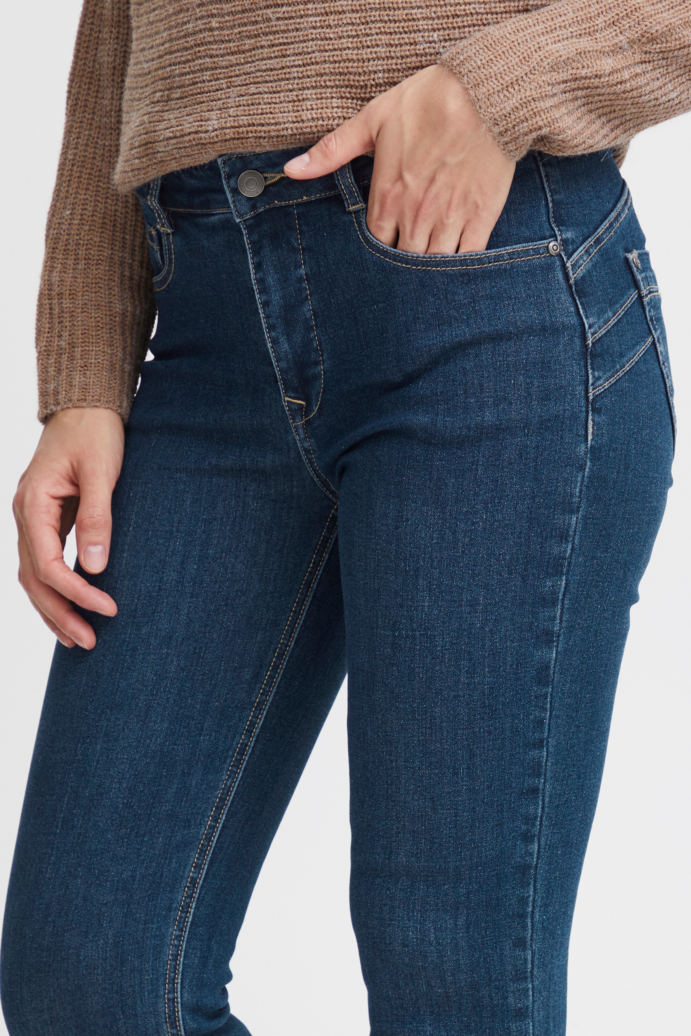 FRELLIE Jeans LOOKBOOK DETAIL 20612430-200070