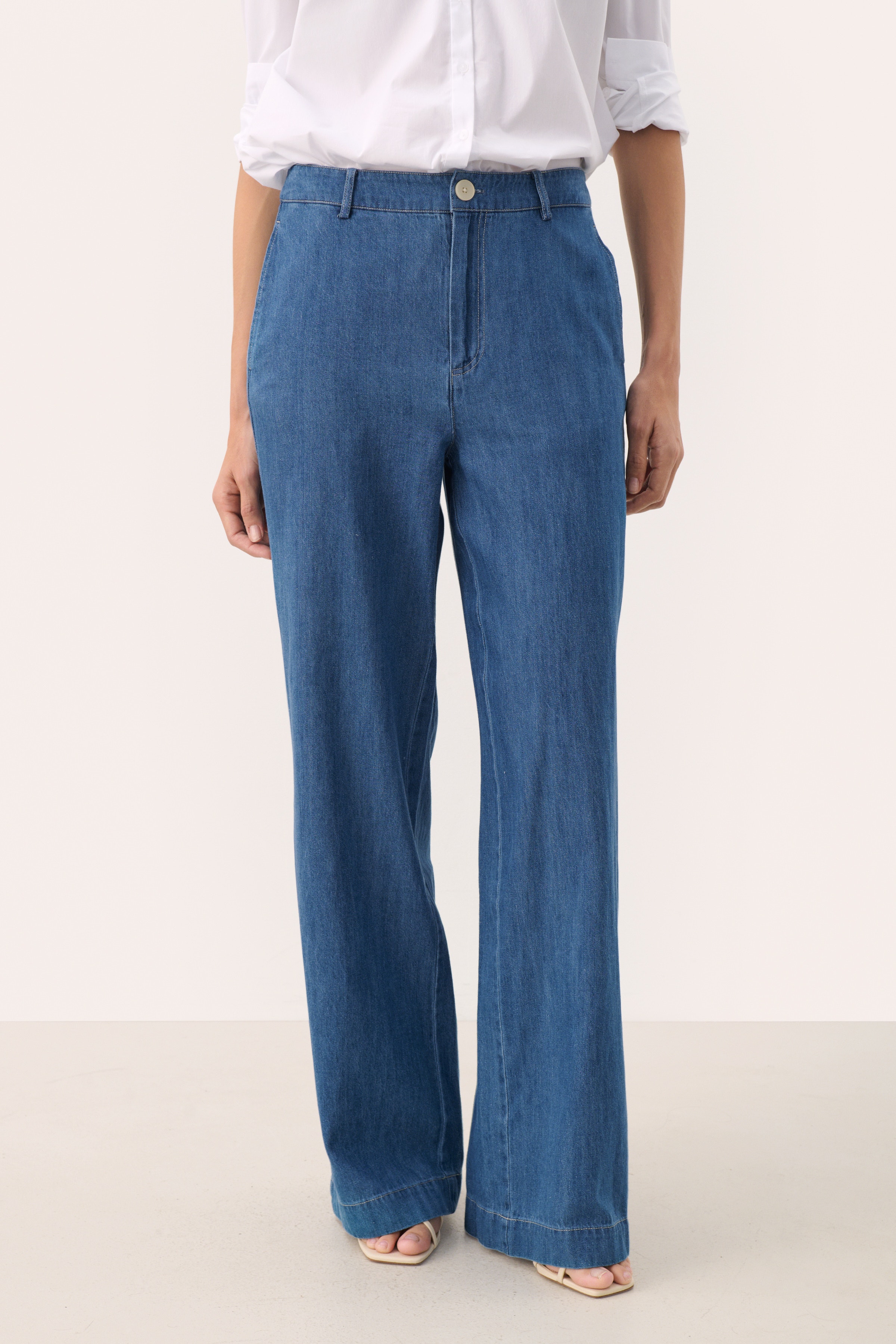 CoraliePW Byxor LOOKBOOK FRONT 30309502-300156