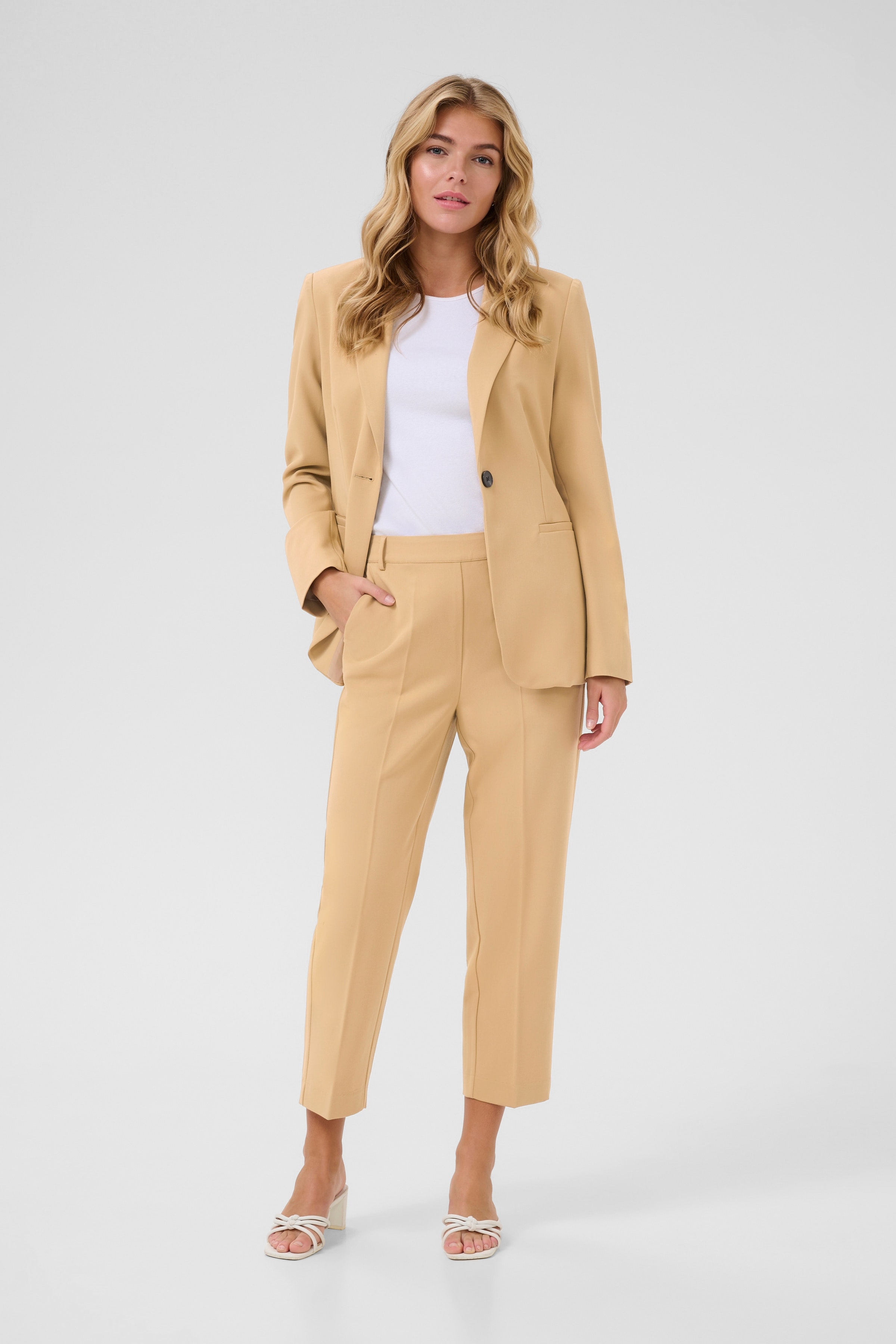 KAsakura Bukser LOOKBOOK FRONT 10506127-161120