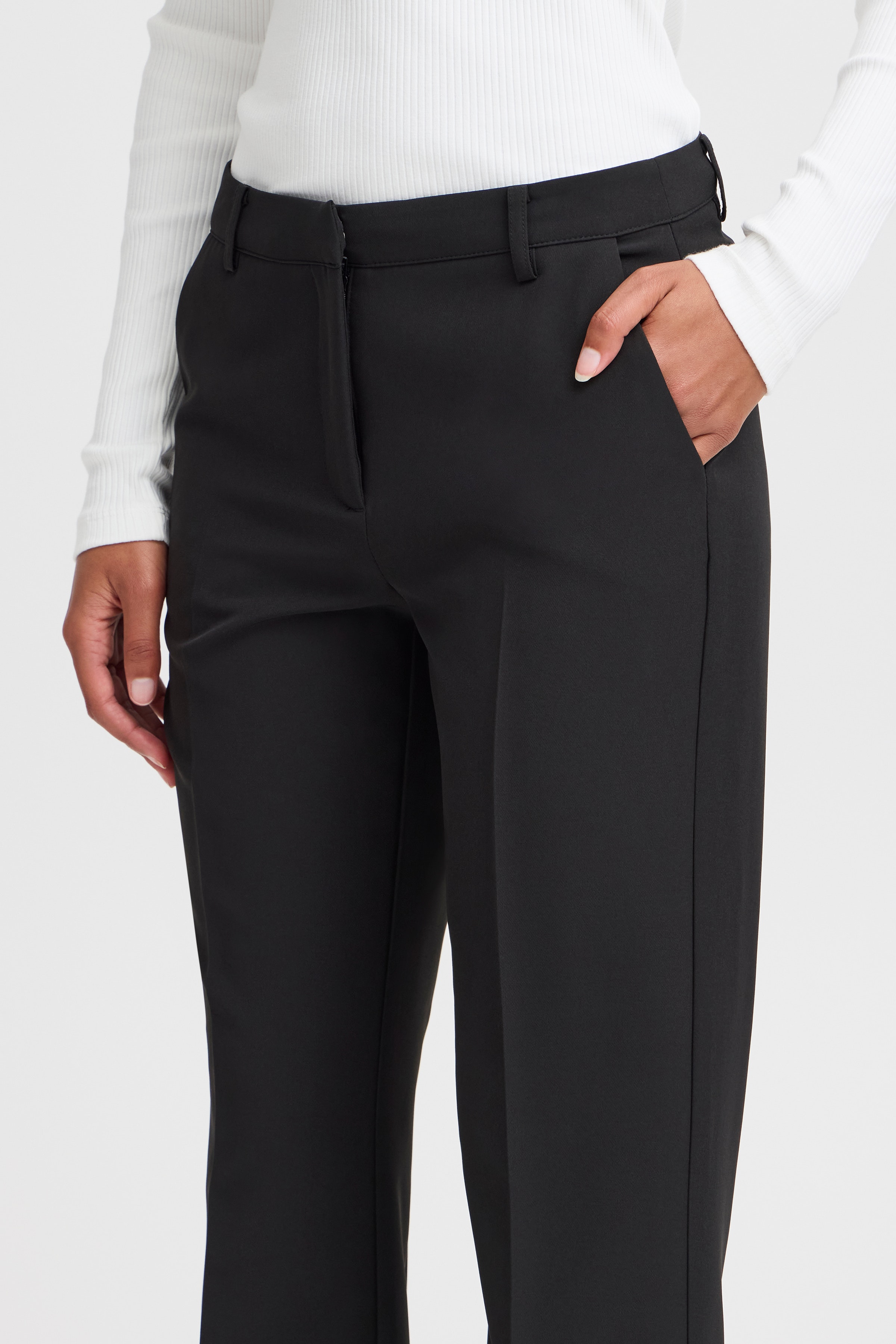 LEXI CROPPED BUKSE LOOKBOOK DETAIL 20111214-10011