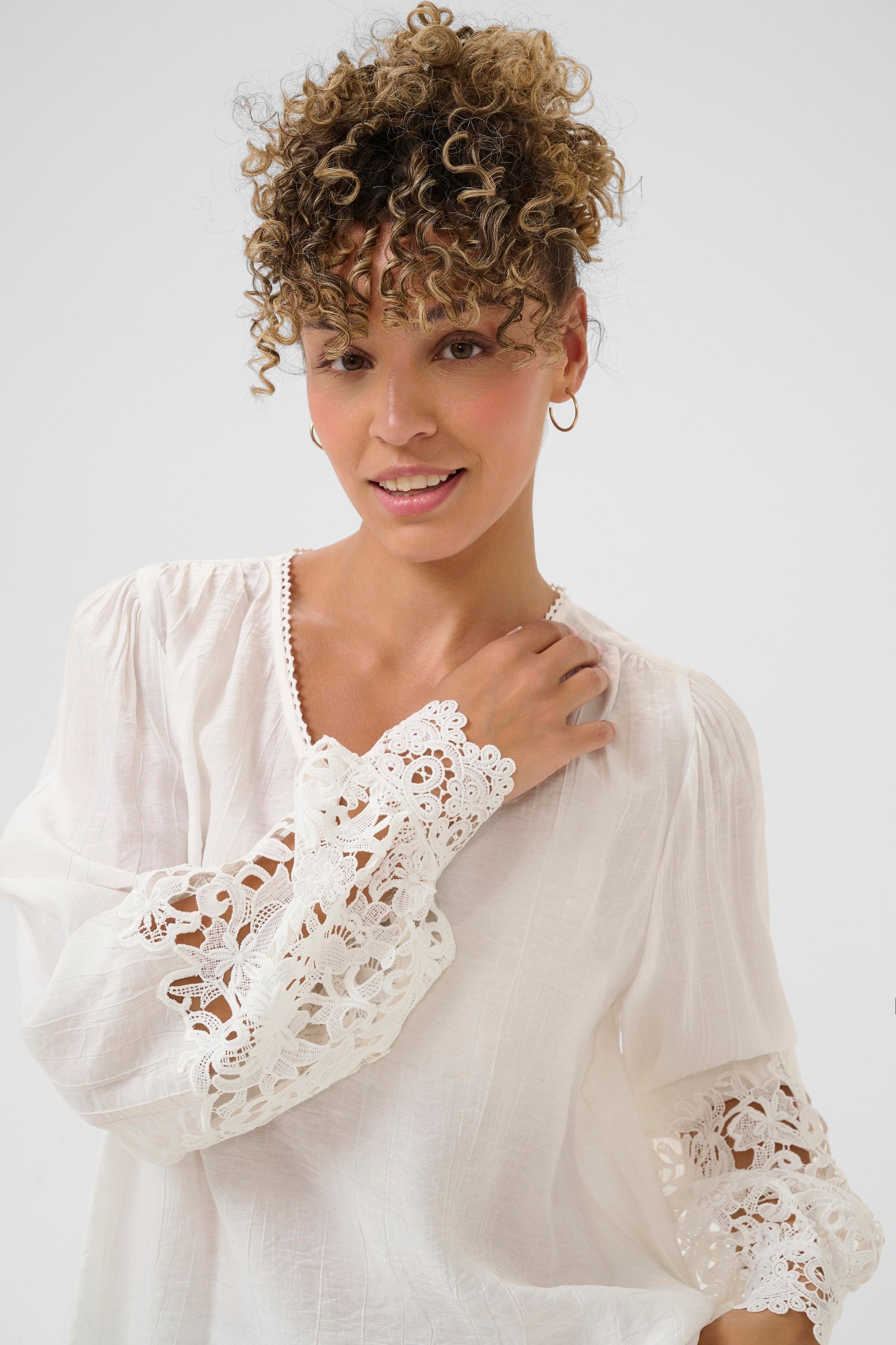 CRTina Bluse LOOKBOOK DETAIL 10614427-110602