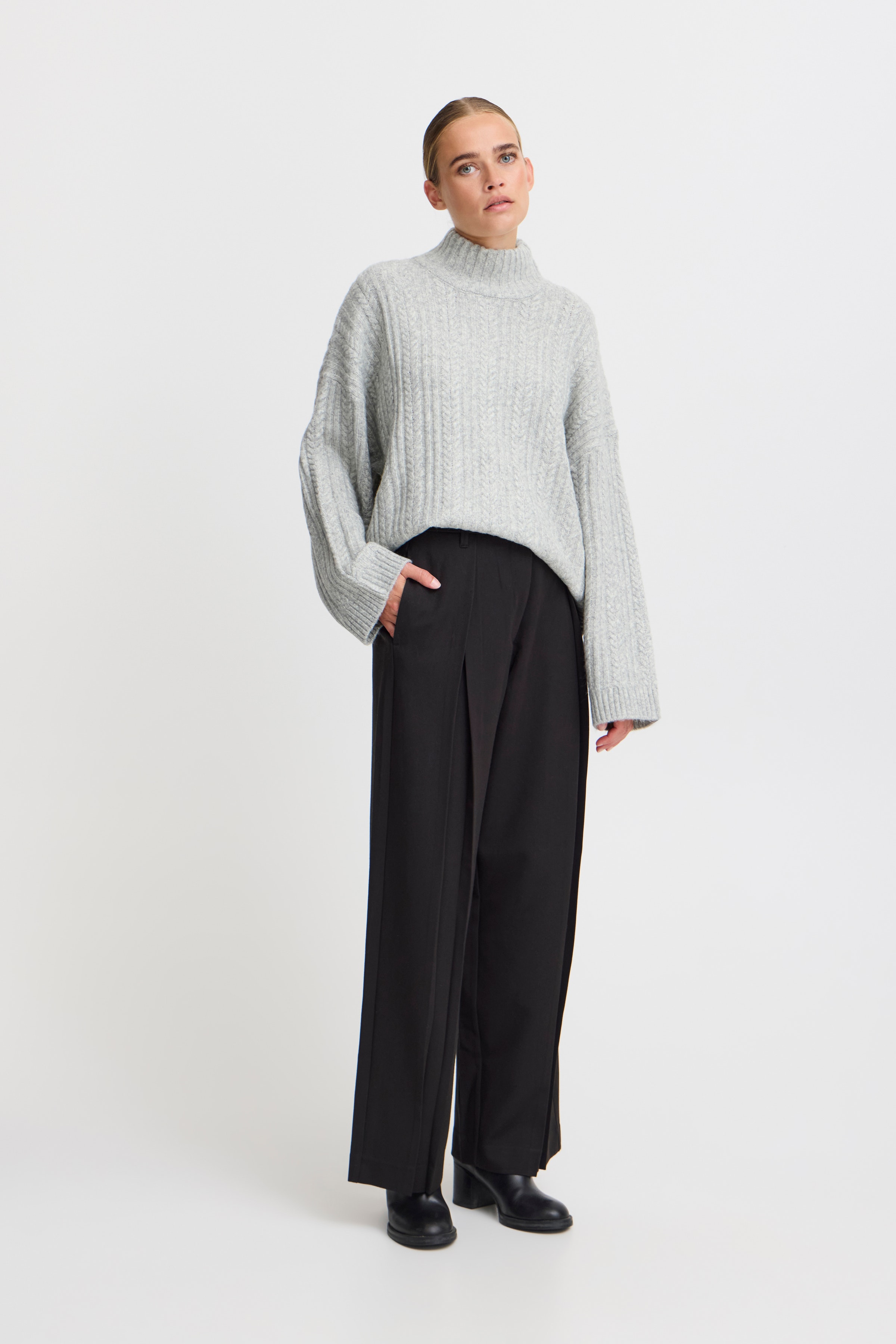 IHSARIAZ Bukser LOOKBOOK FRONT 20121411-194008