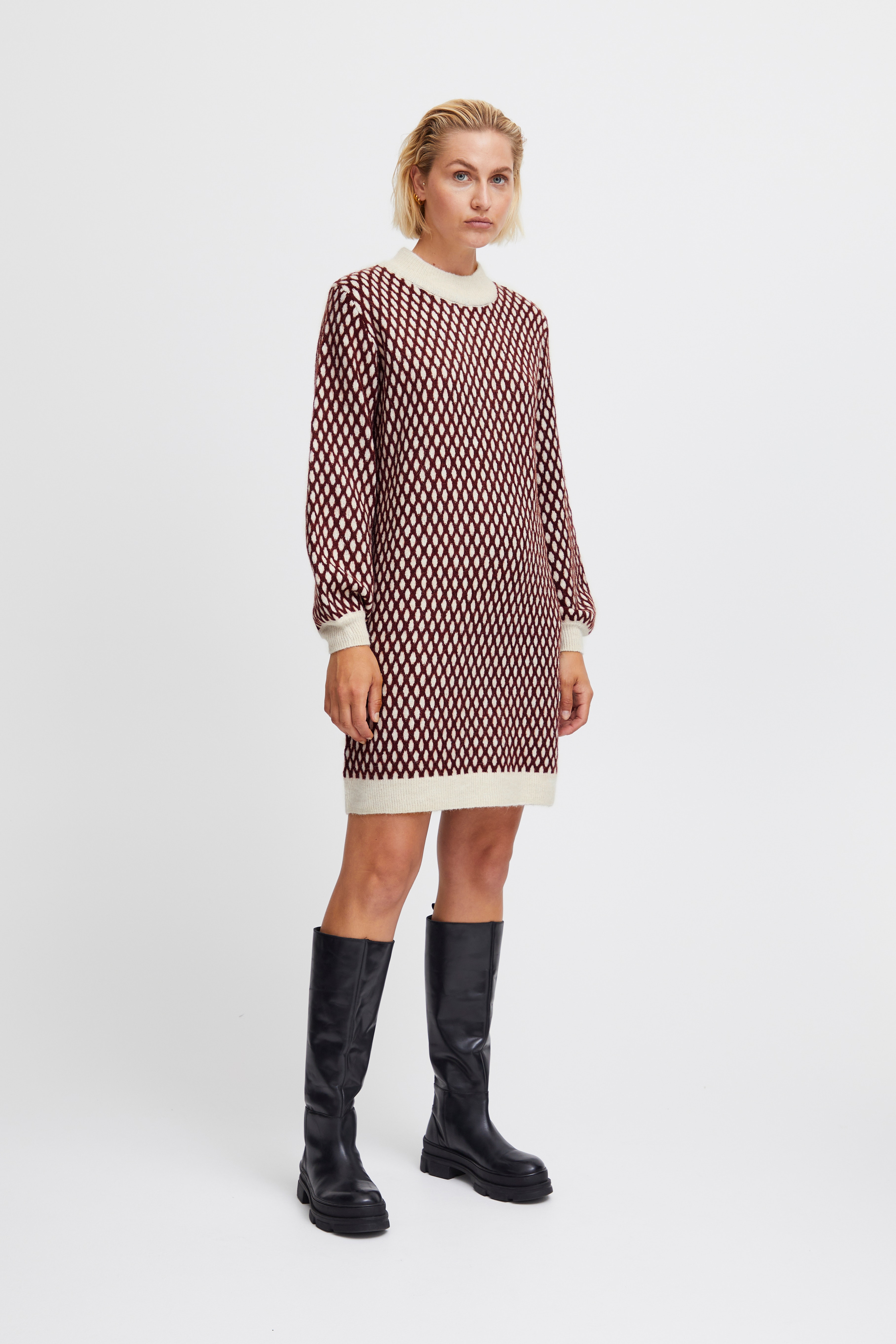 IHKAMARA Kjole LOOKBOOK FRONT 20119942-191627