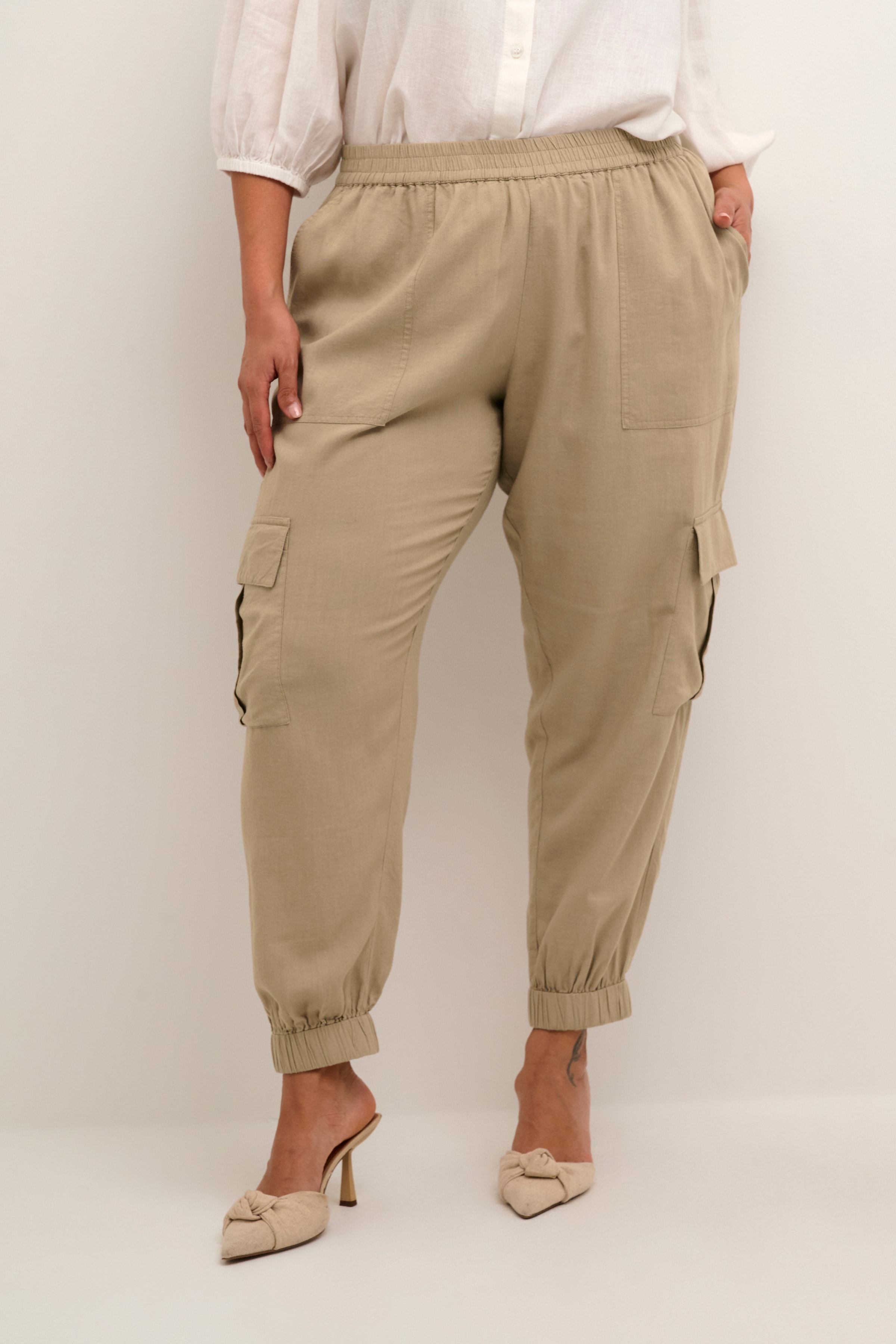 KCmille Trousers LOOKBOOK FRONT 10582219-171109