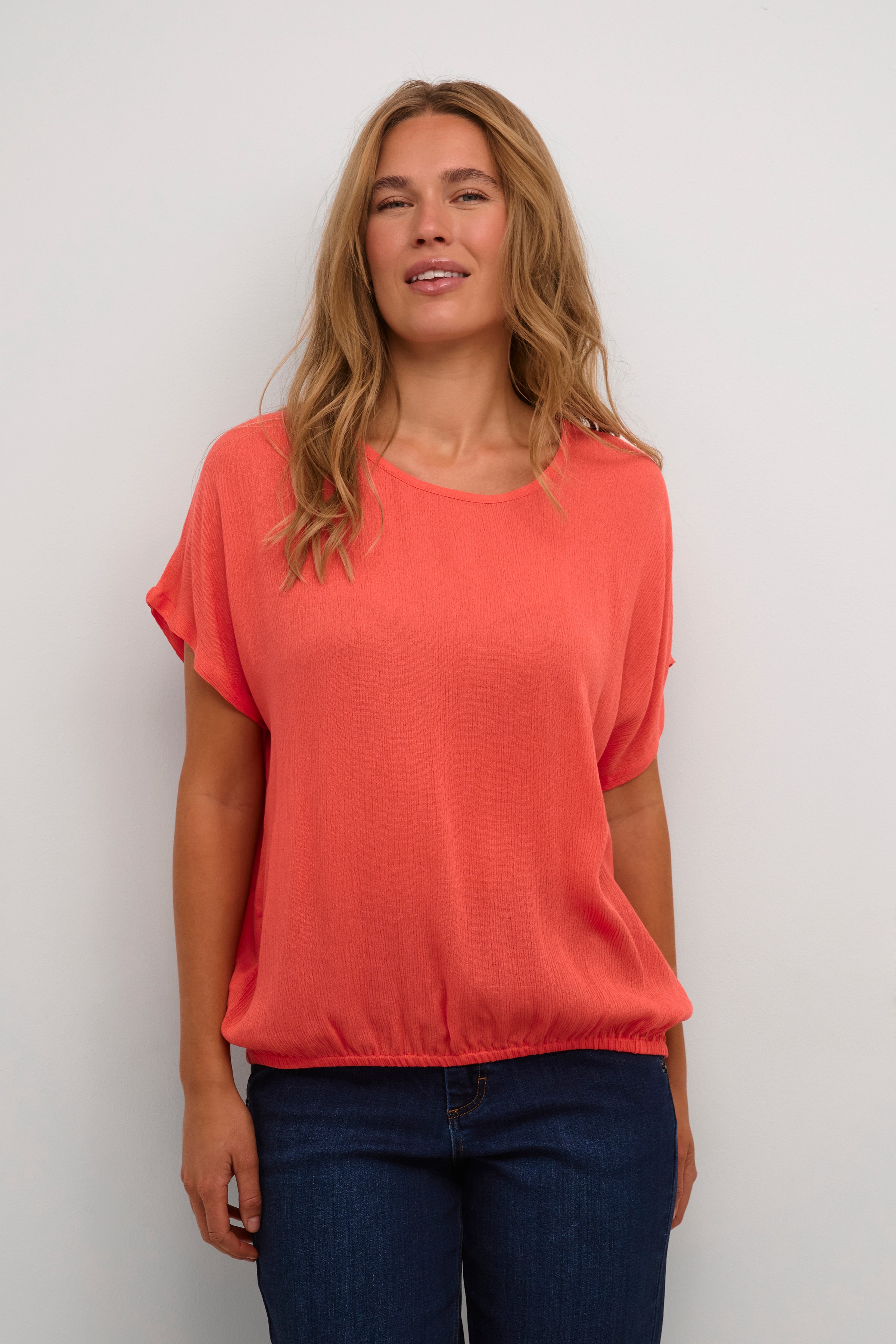 KAamber Bluse LOOKBOOK FRONT 10500781-181651