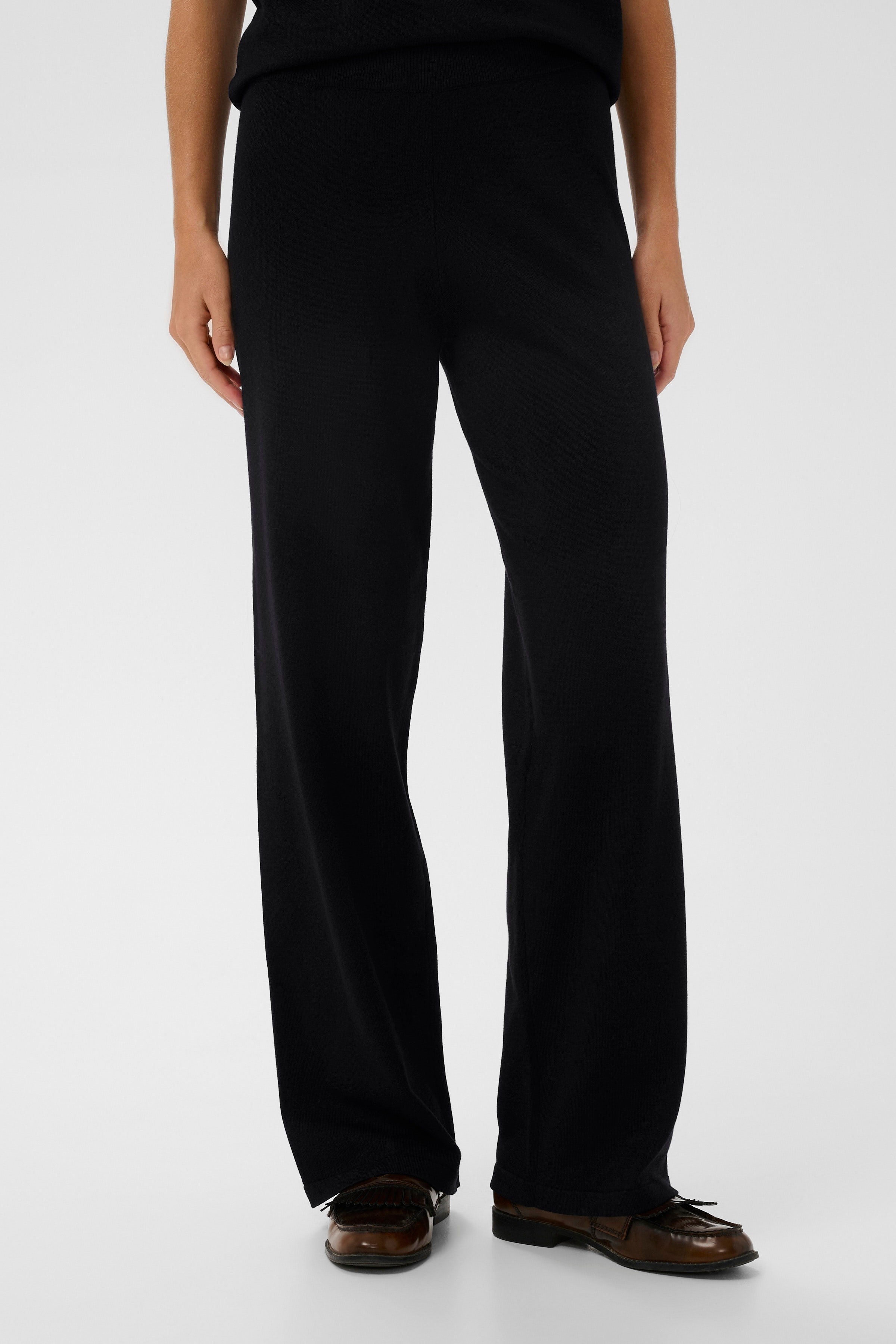 MilaSZ Trousers LOOKBOOK FRONT 30511095-193911