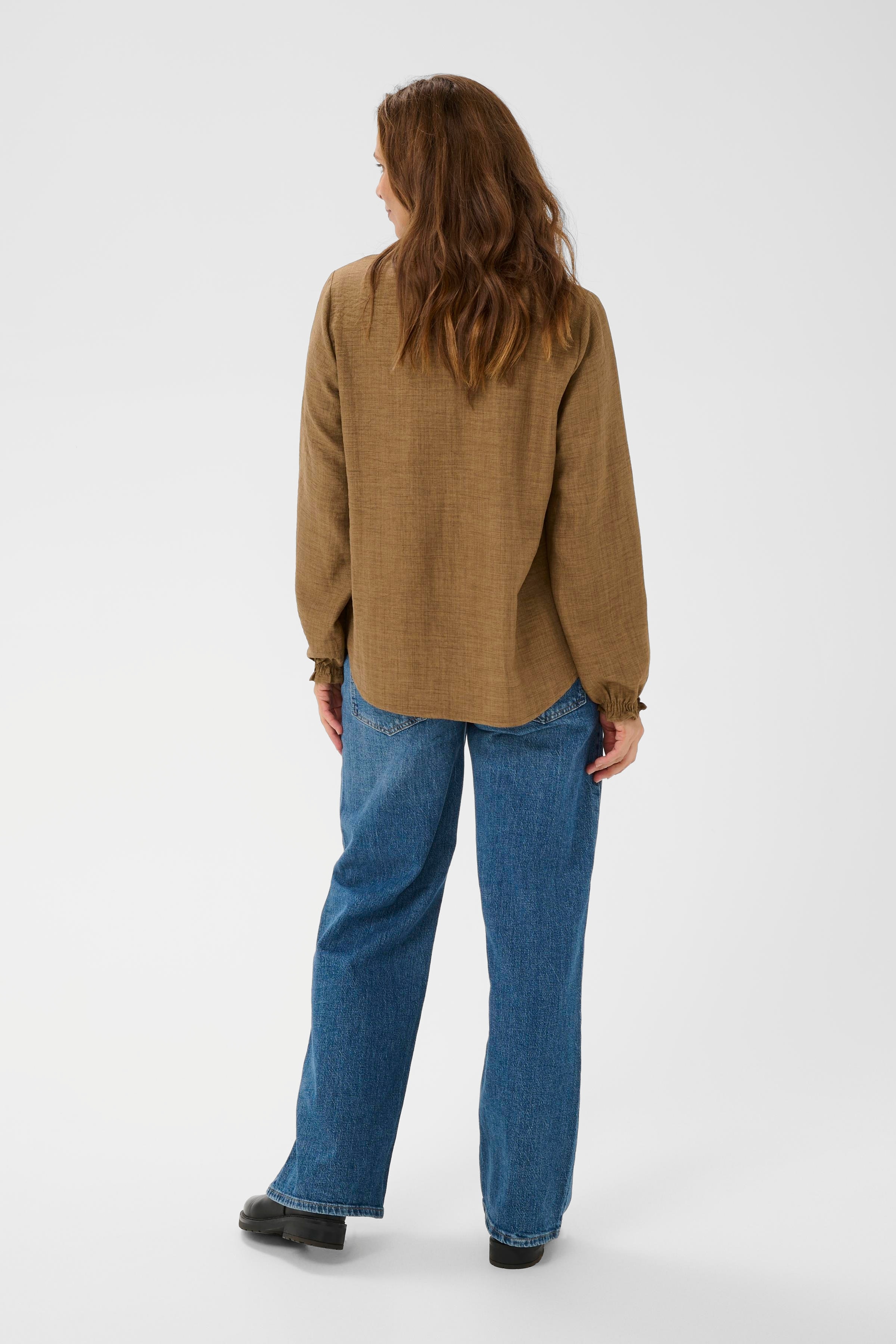 BPoda Blouse LOOKBOOK BACK 40200075-1809201