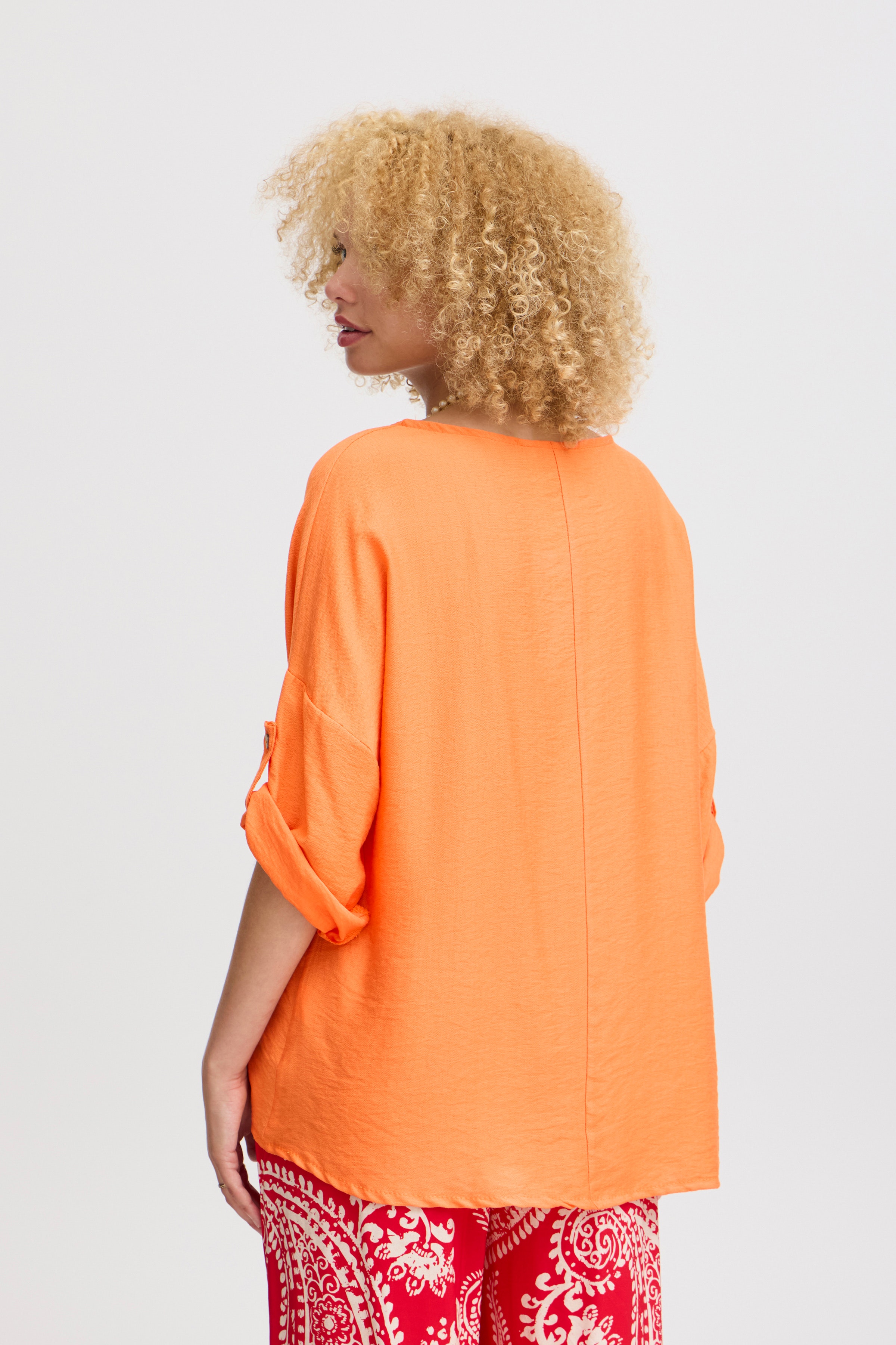 SBGULIA Bluse LOOKBOOK BACK 22100620-161360